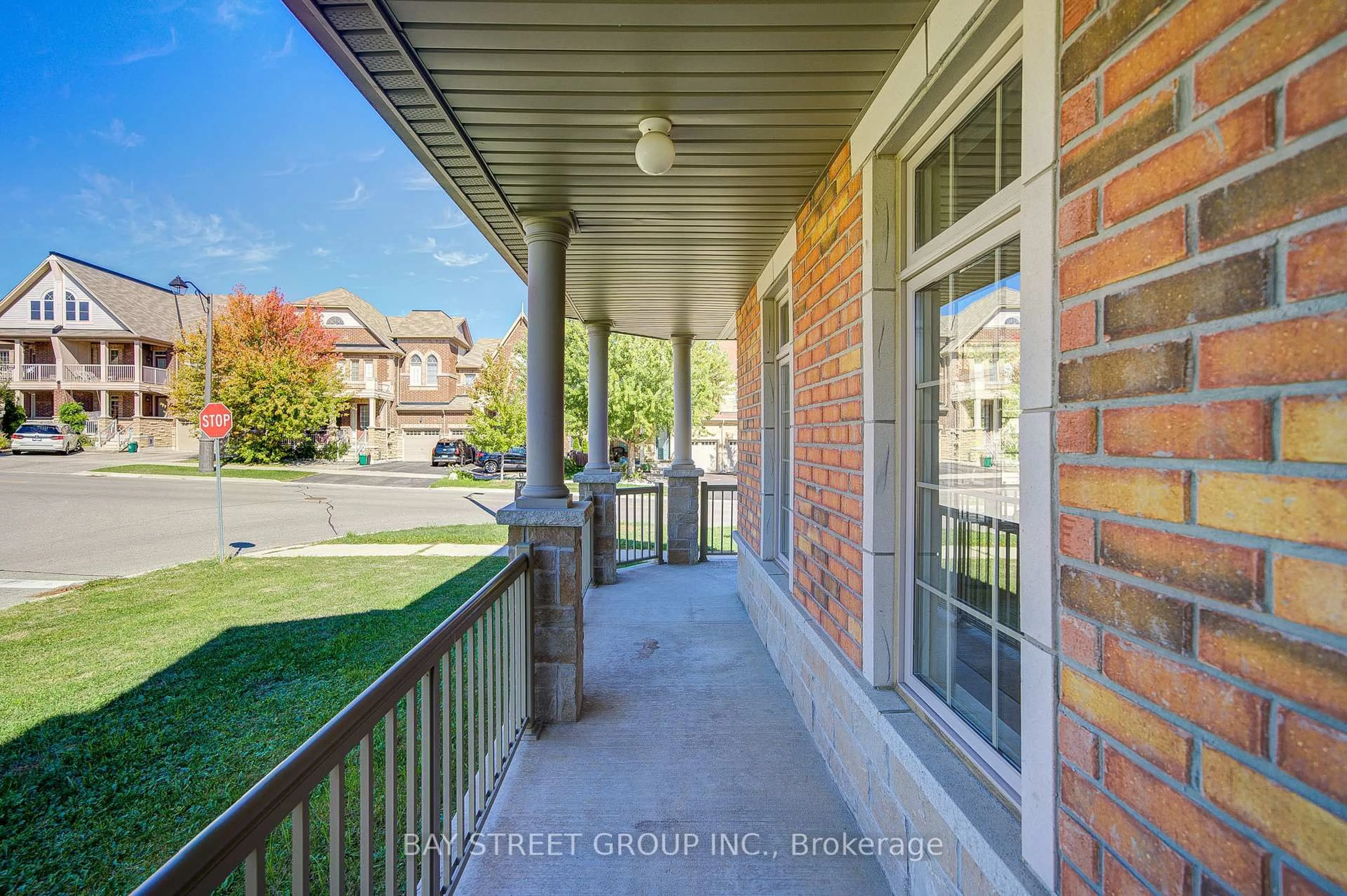 Patio, street for 30 William Berczy Blvd, Markham Ontario L6C 0R7