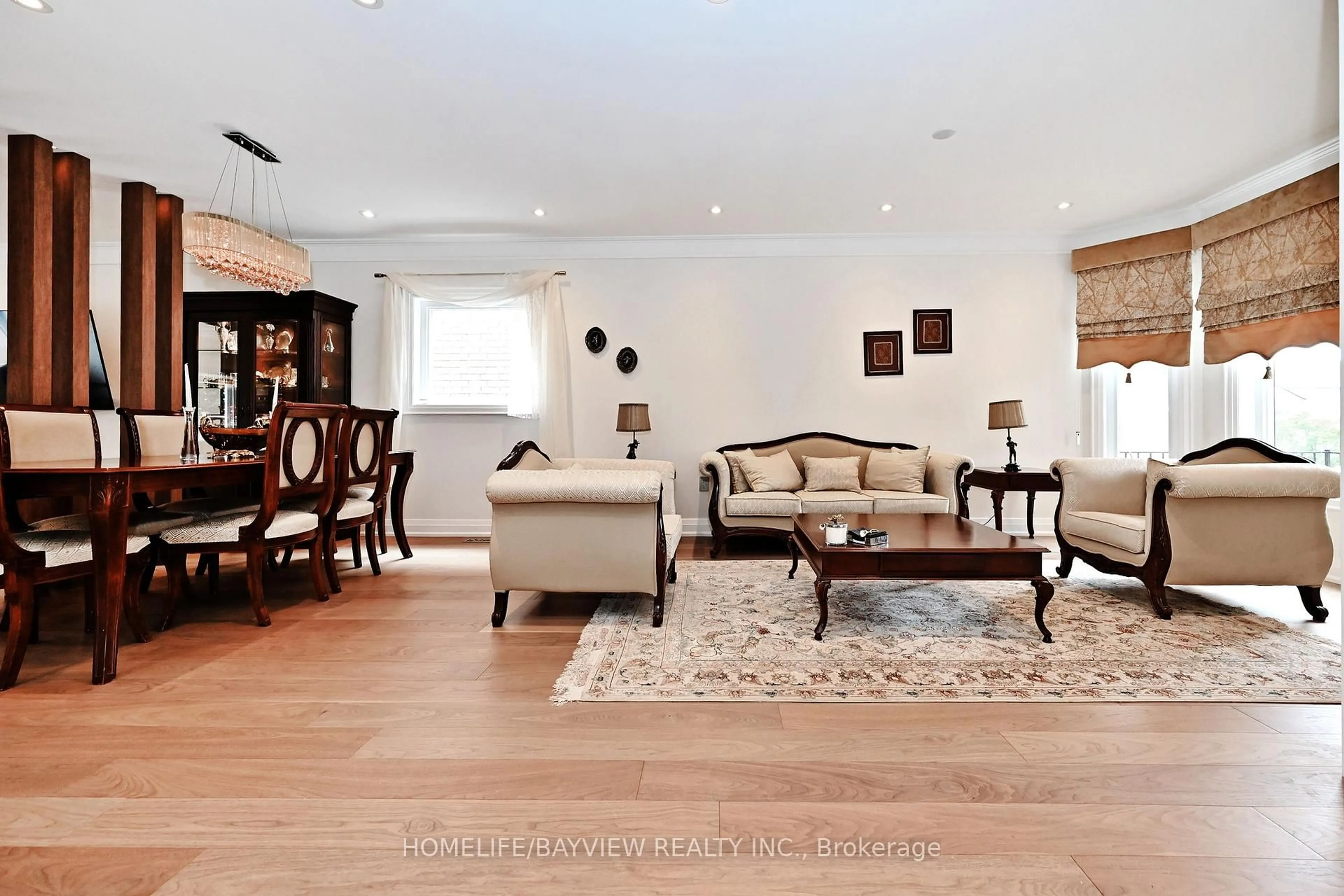 Living room with furniture, wood/laminate floor for 48 Sweet Water Cres, Richmond Hill Ontario L4S 2B2