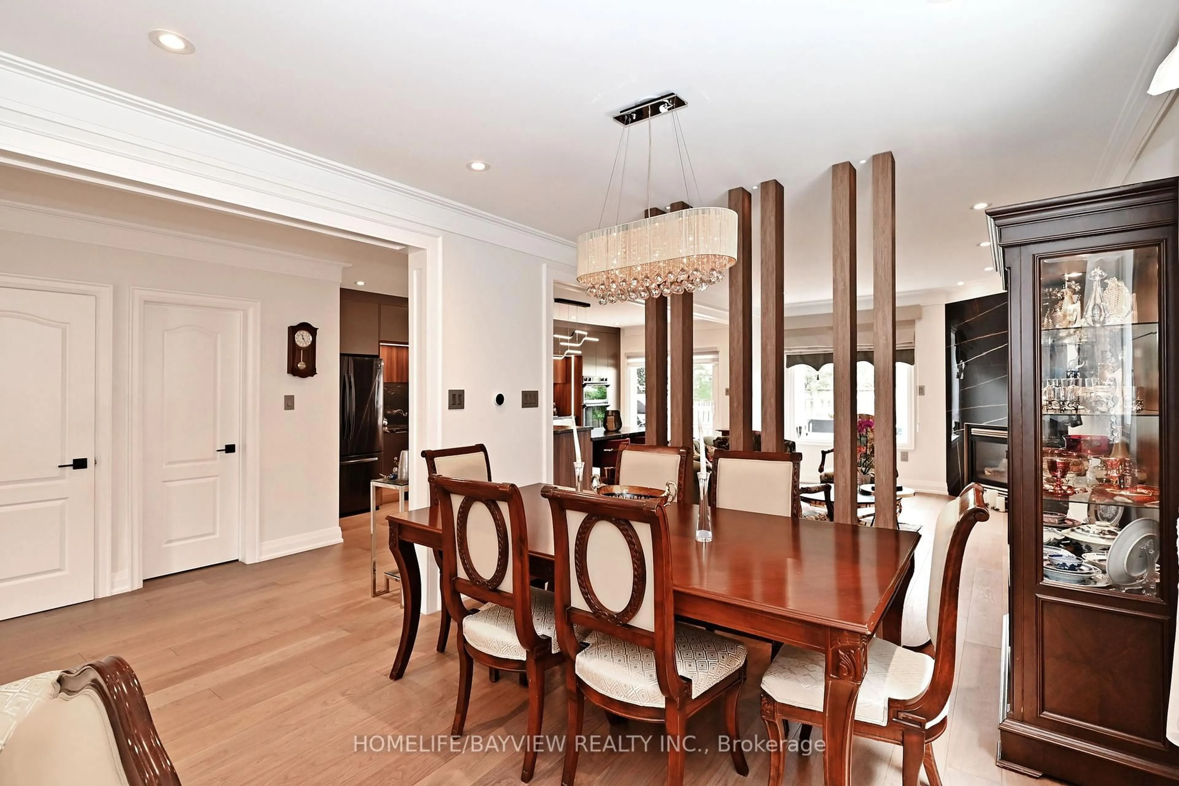 Dining room, wood/laminate floor for 48 Sweet Water Cres, Richmond Hill Ontario L4S 2B2