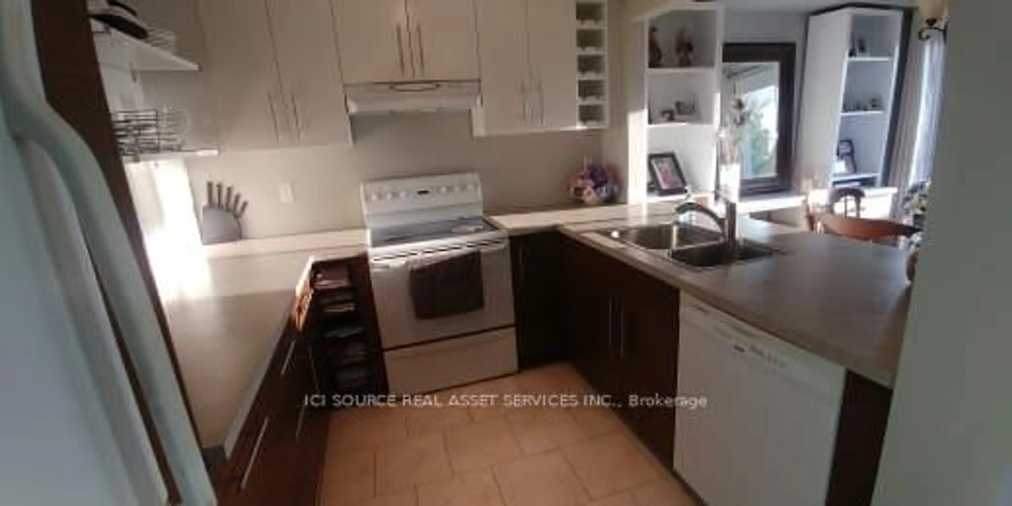 Standard kitchen, unknown for 103 Lorne St, Brock Ontario L0C 1H0