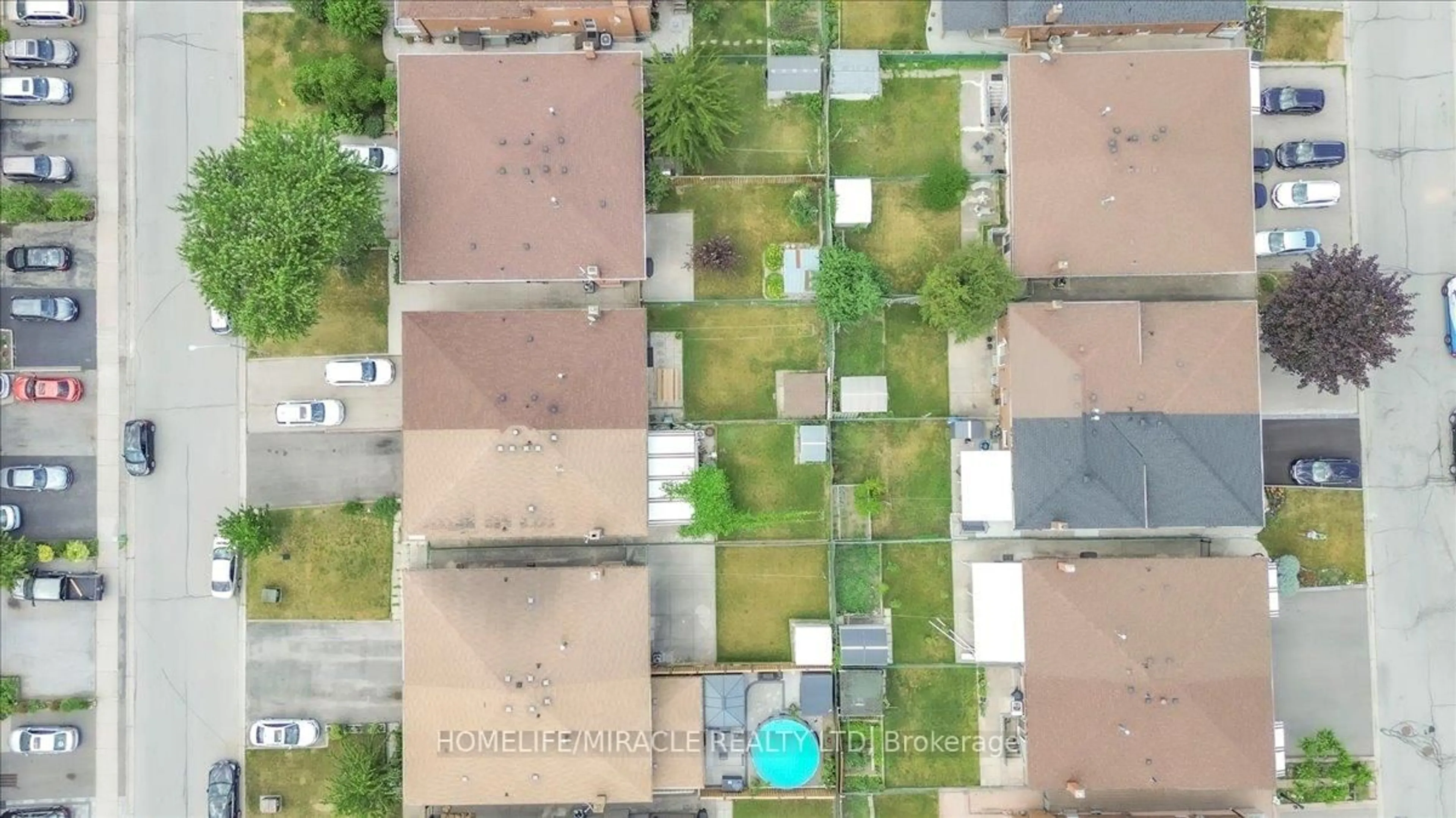 A pic from outside/outdoor area/front of a property/back of a property/a pic from drone, street for 53 Agincourt Rd, Vaughan Ontario L4L 2Z8