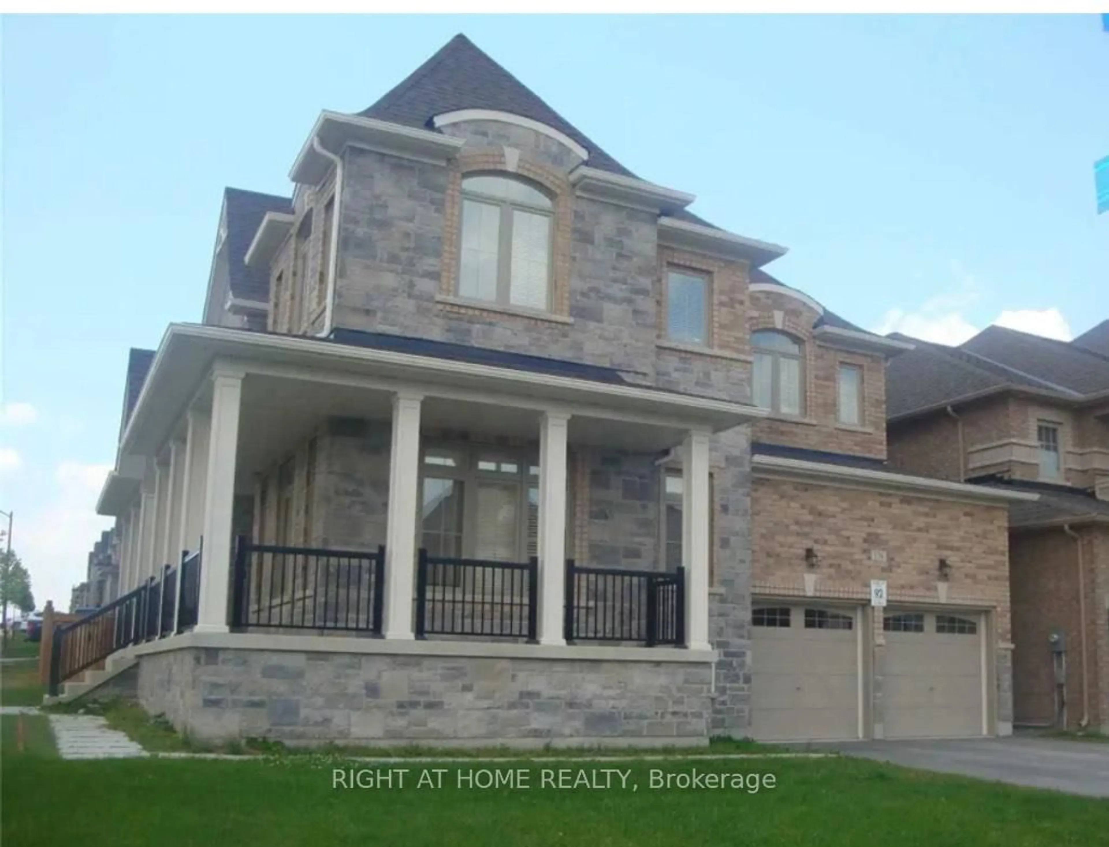 Home with brick exterior material, street for 176 Sharon Creek Dr, East Gwillimbury Ontario L9N 0P9