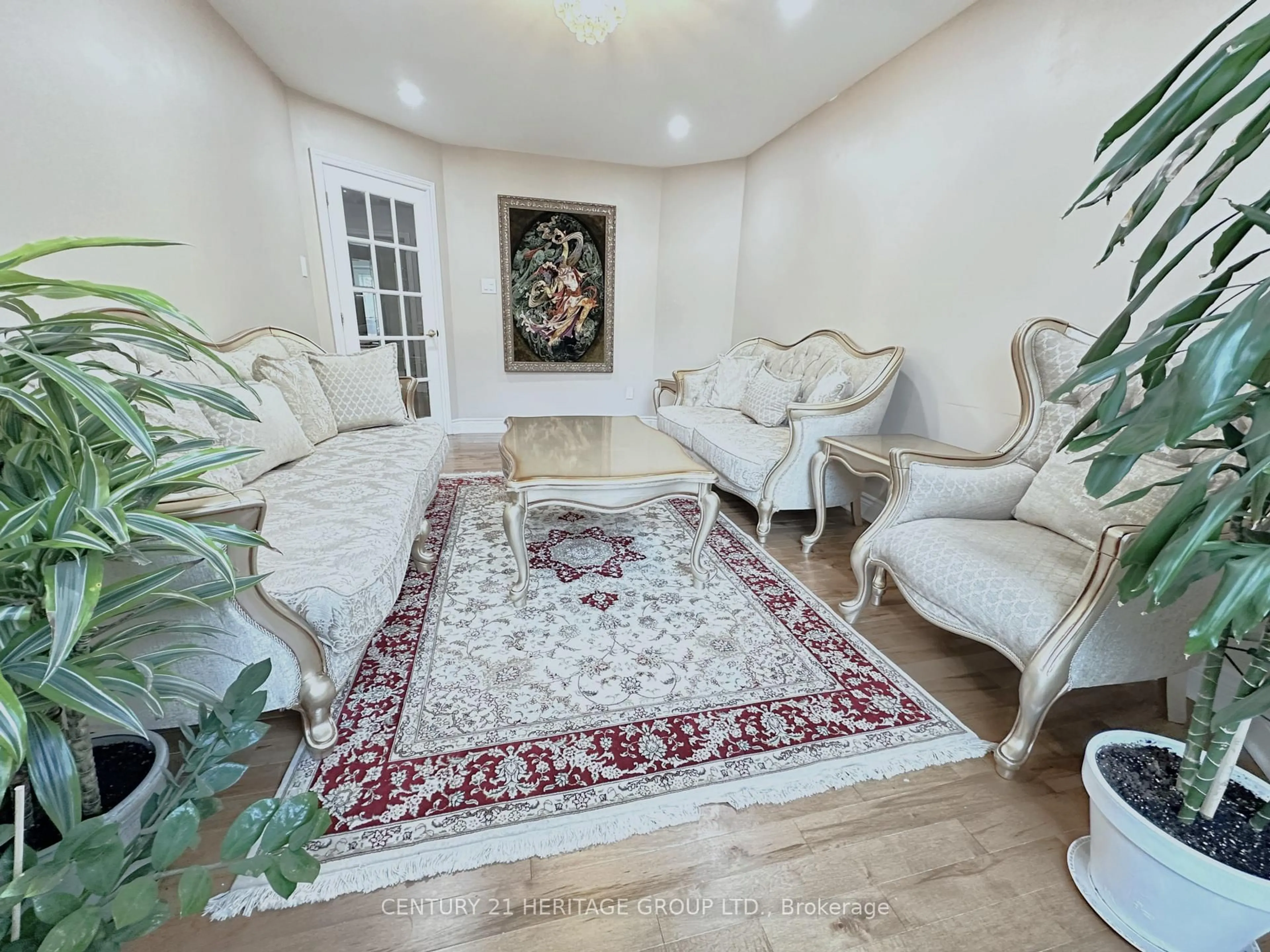 Unknown for 192 Covent Cres, Aurora Ontario L4G 6P9