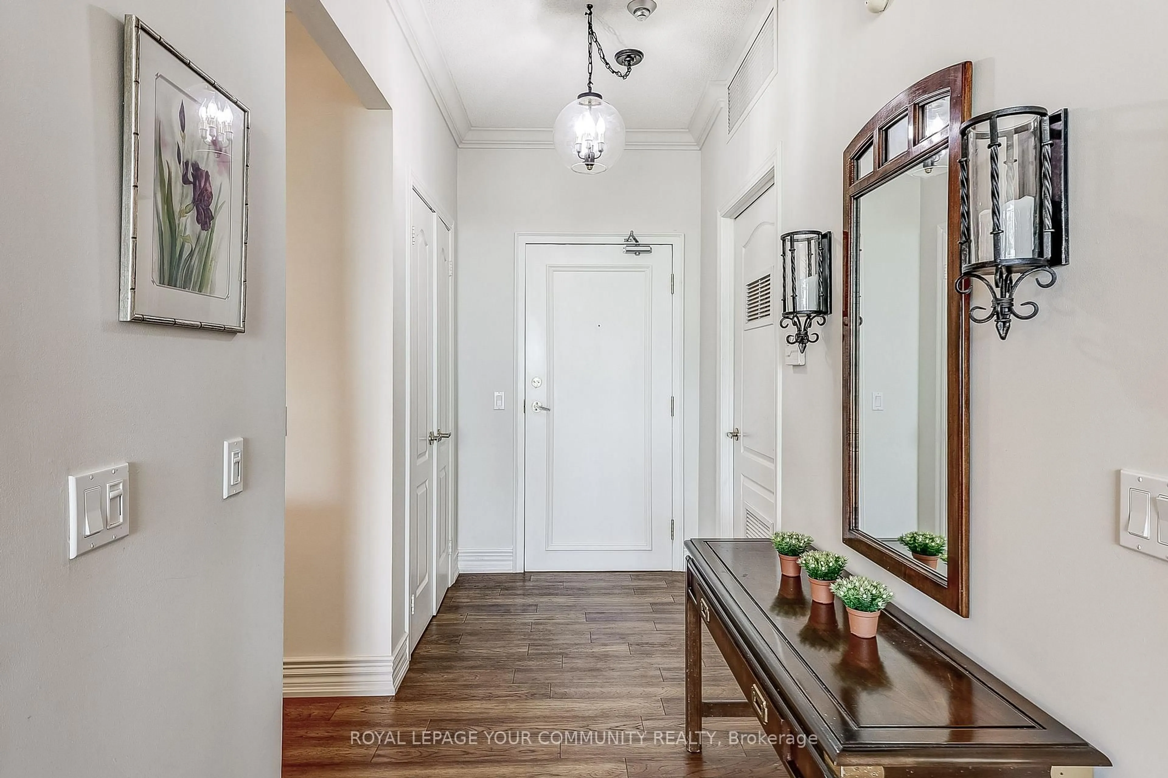 Indoor entryway for 55 The Boardwalk Way #402, Markham Ontario L6E 1B7
