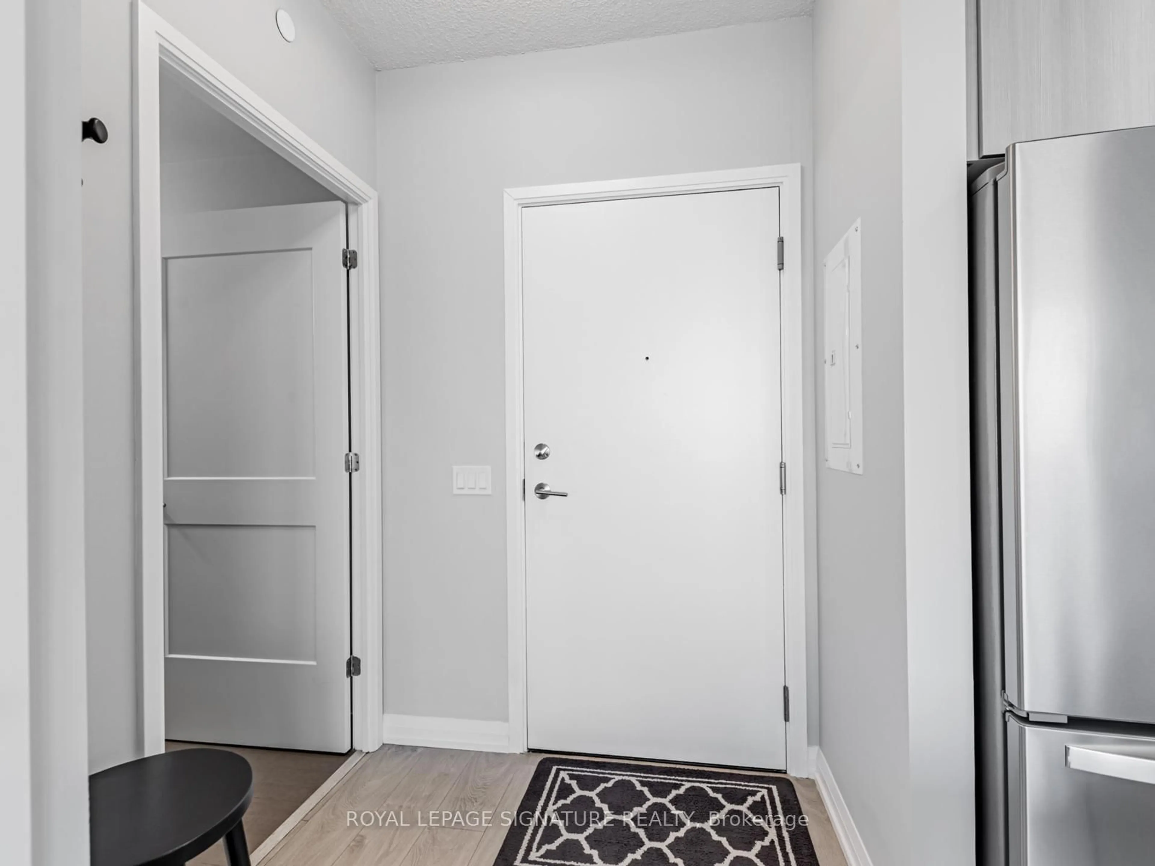 Indoor entryway for 7895 Jane St #1114, Vaughan Ontario L4K 0K2