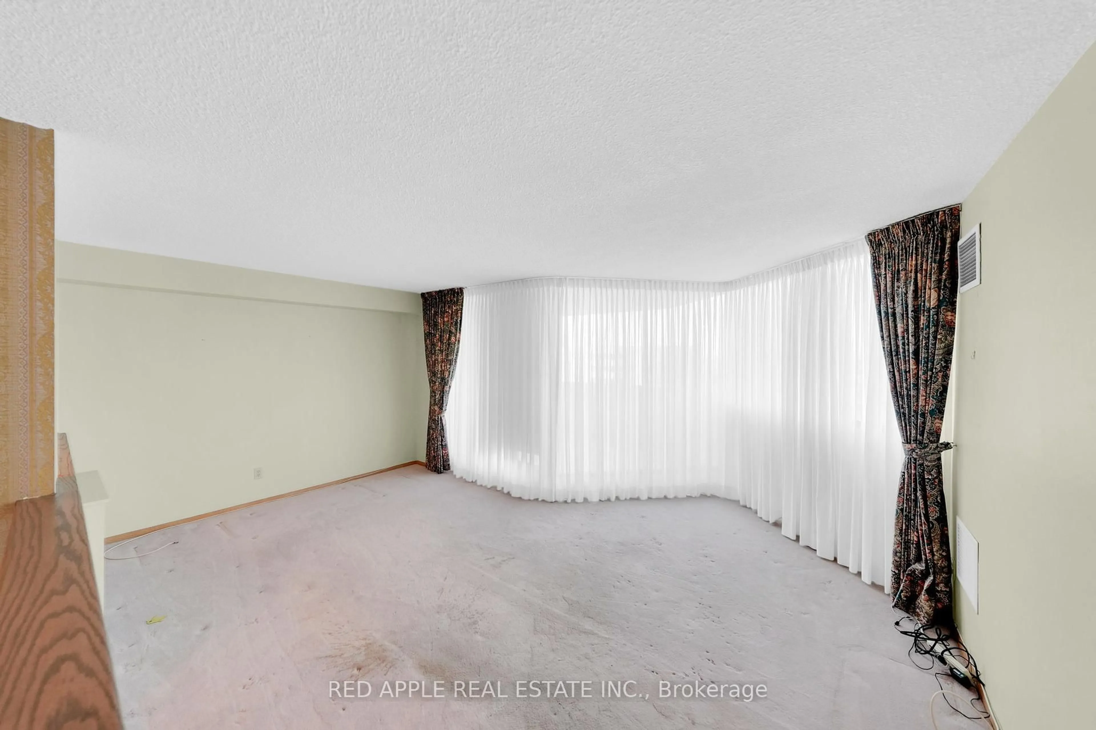 A pic of a room for 50 Baif Blvd #807, Richmond Hill Ontario L4C 5L1