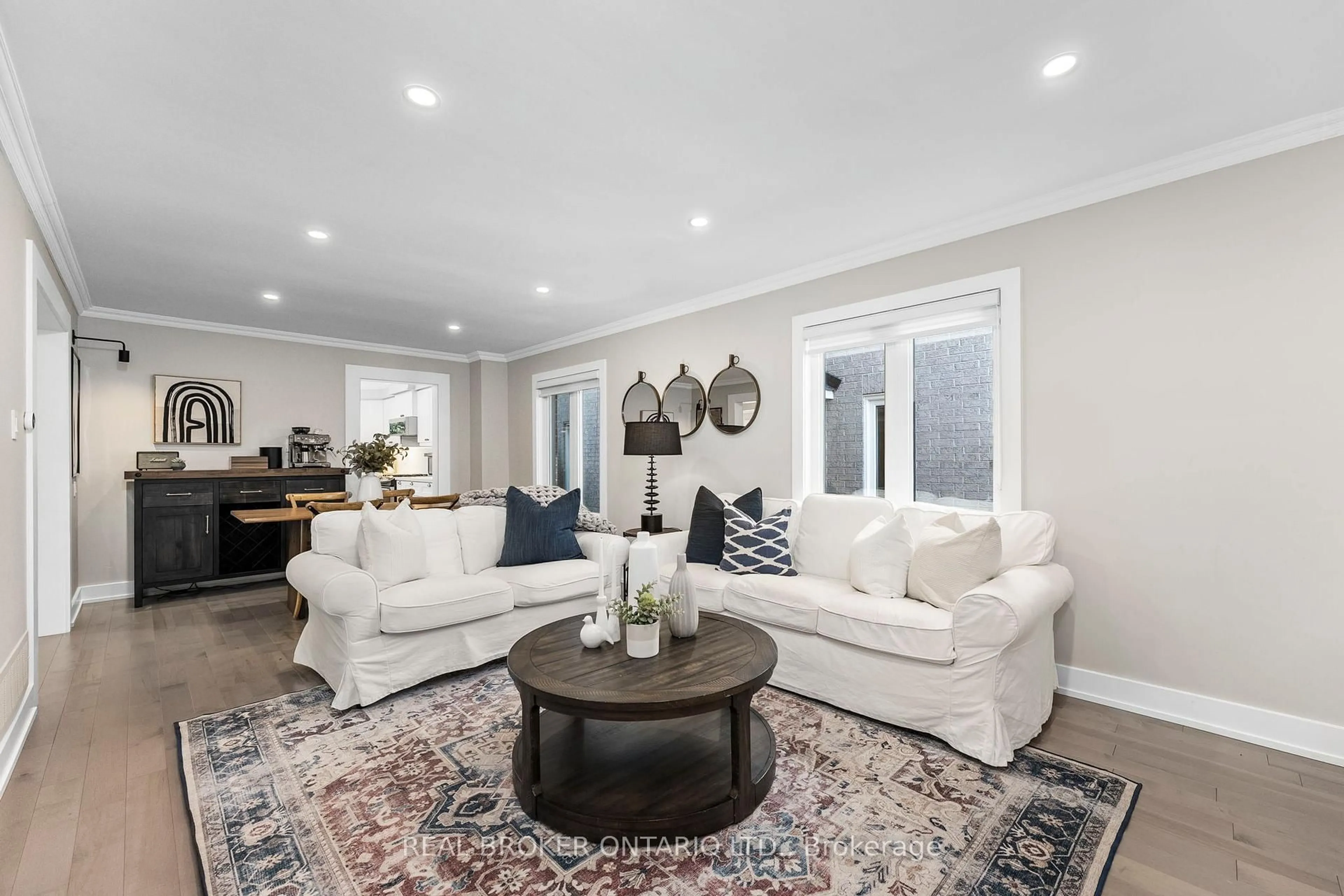 Living room with furniture, unknown for 49 Foxtail Rdge, Newmarket Ontario L3X 1Z7