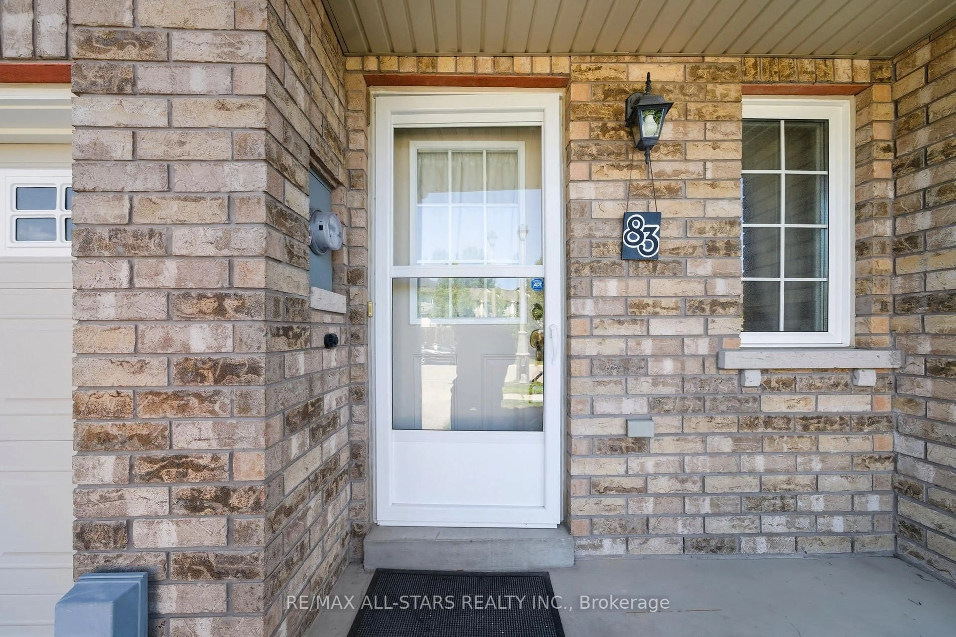 Home with brick exterior material, street for 83 Hammill Hts, East Gwillimbury Ontario L0G 1M0