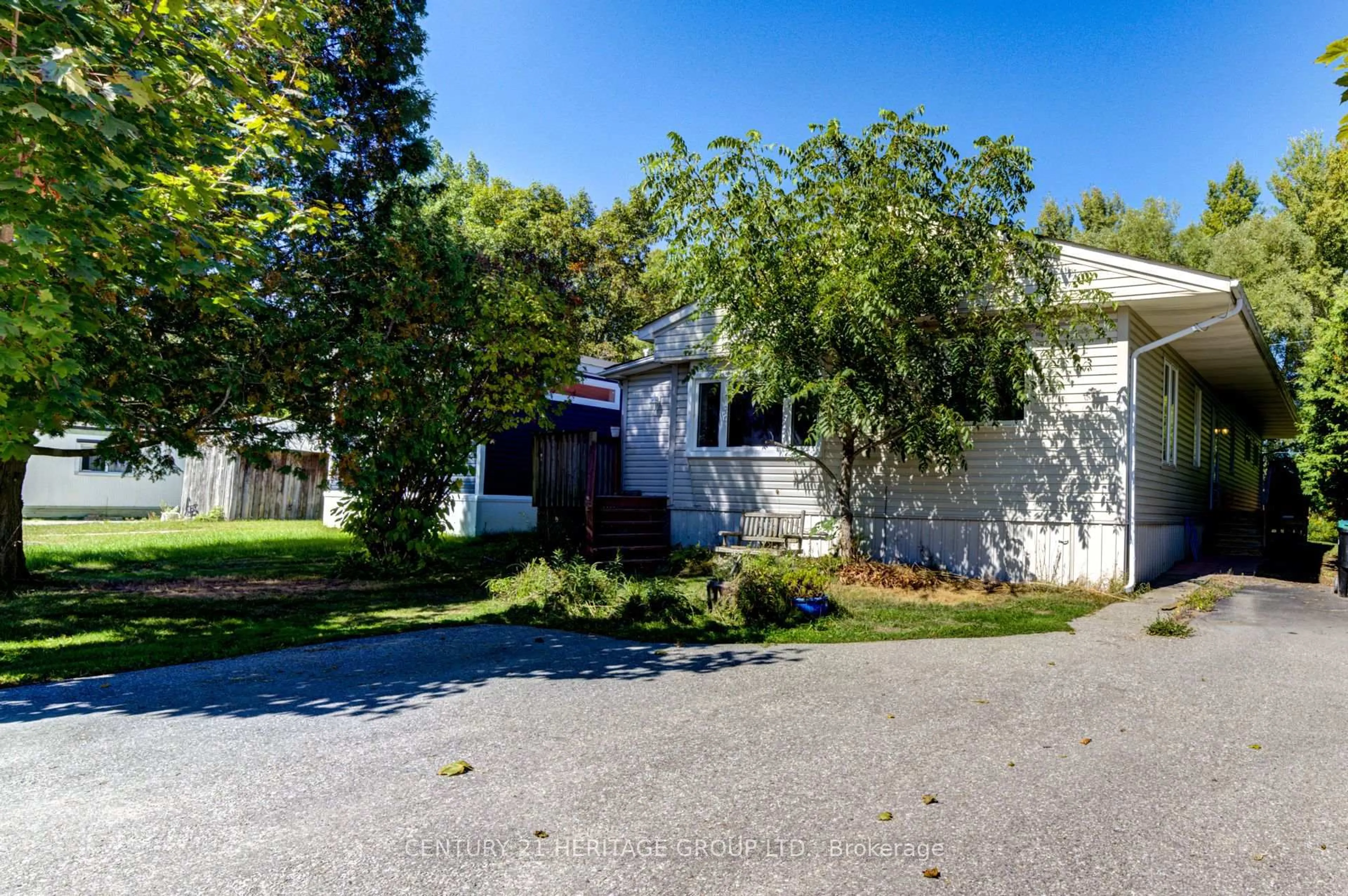 Unknown for 42 Shamrock Cres, Essa Ontario L0M 1B1