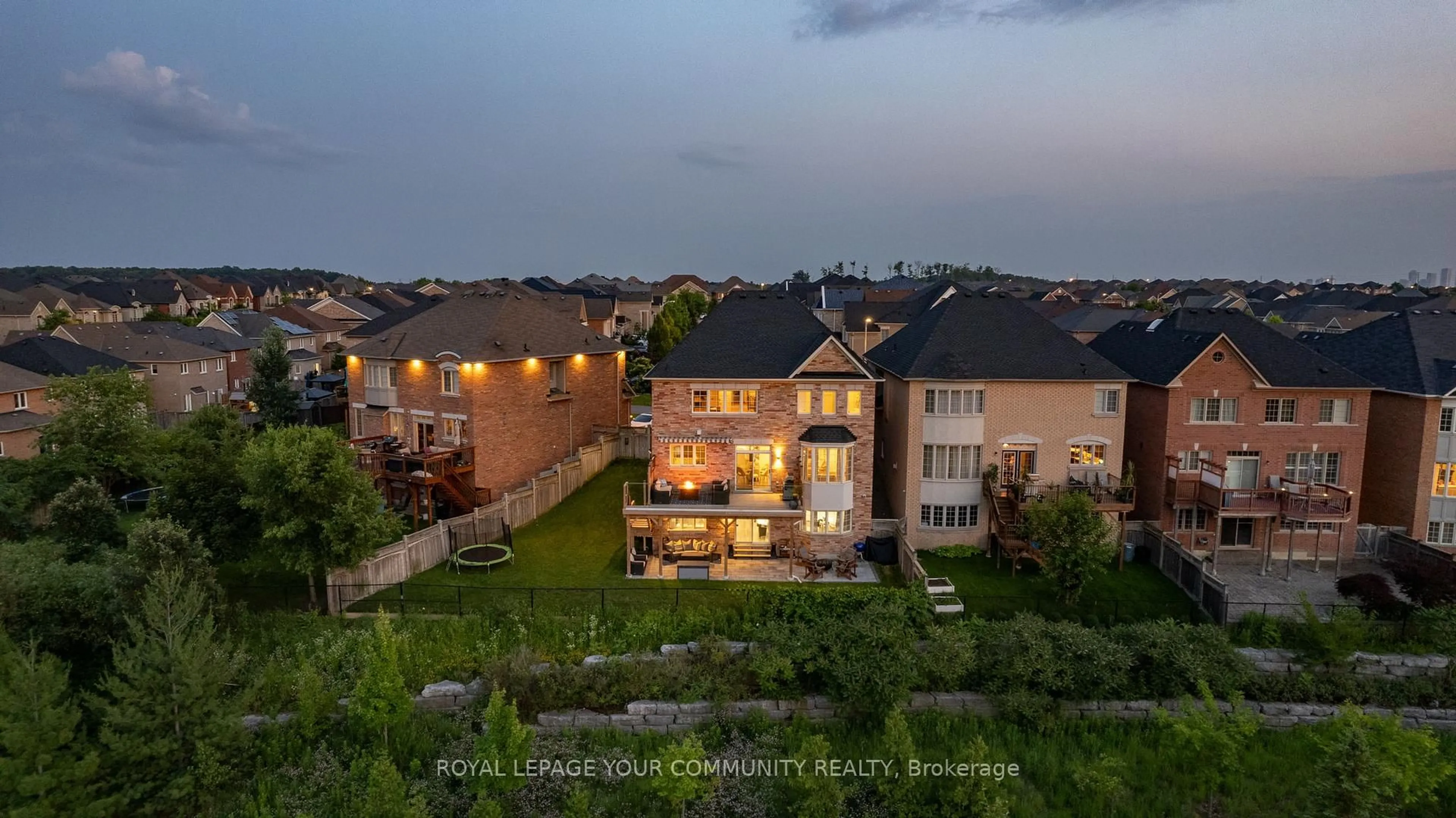 A pic from outside/outdoor area/front of a property/back of a property/a pic from drone, city buildings view from balcony for 130 Santa Amato Cres, Vaughan Ontario L4J 0G1