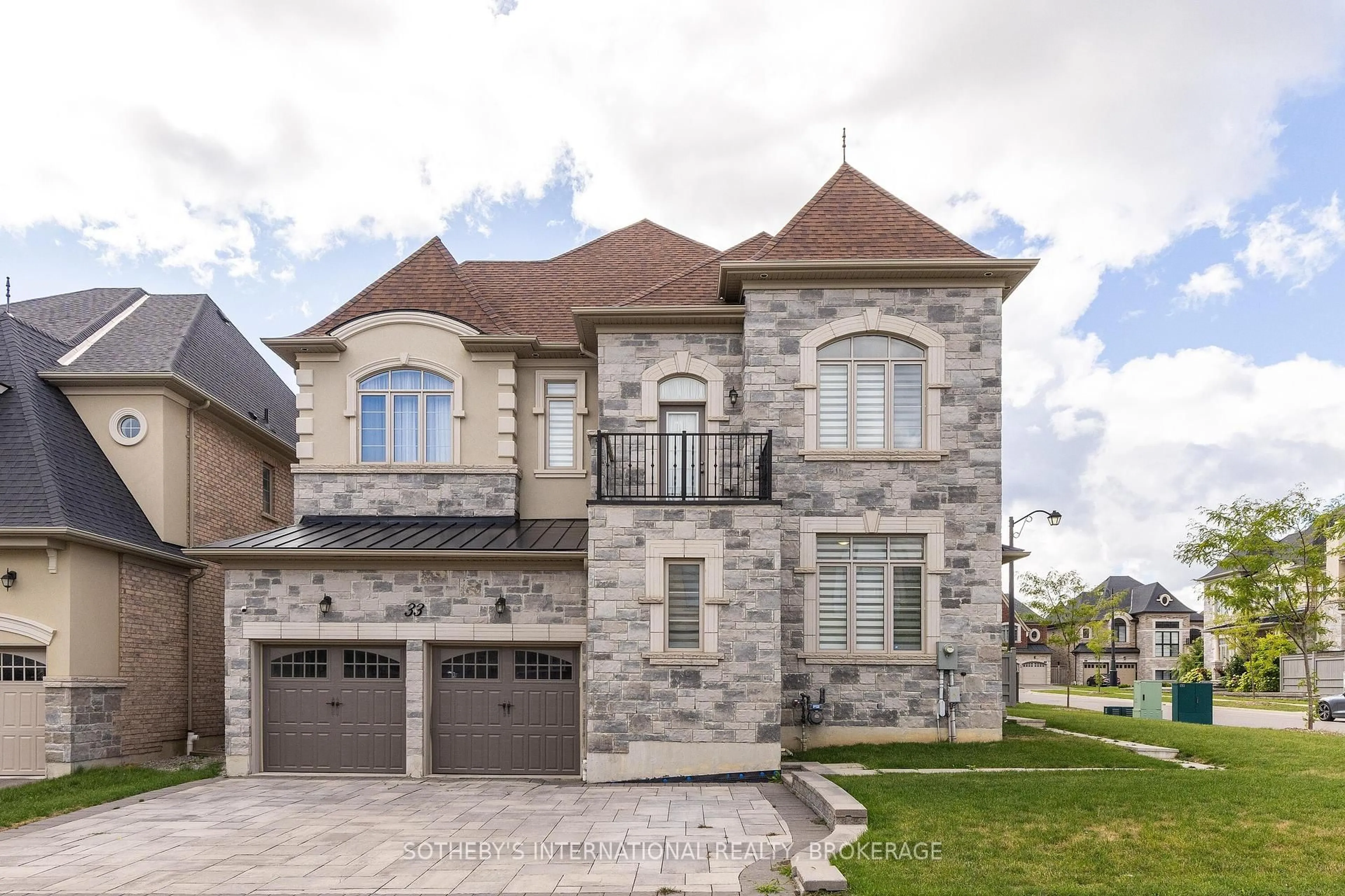 Home with brick exterior material, street for 33 Conger St, Vaughan Ontario L6A 4Y7