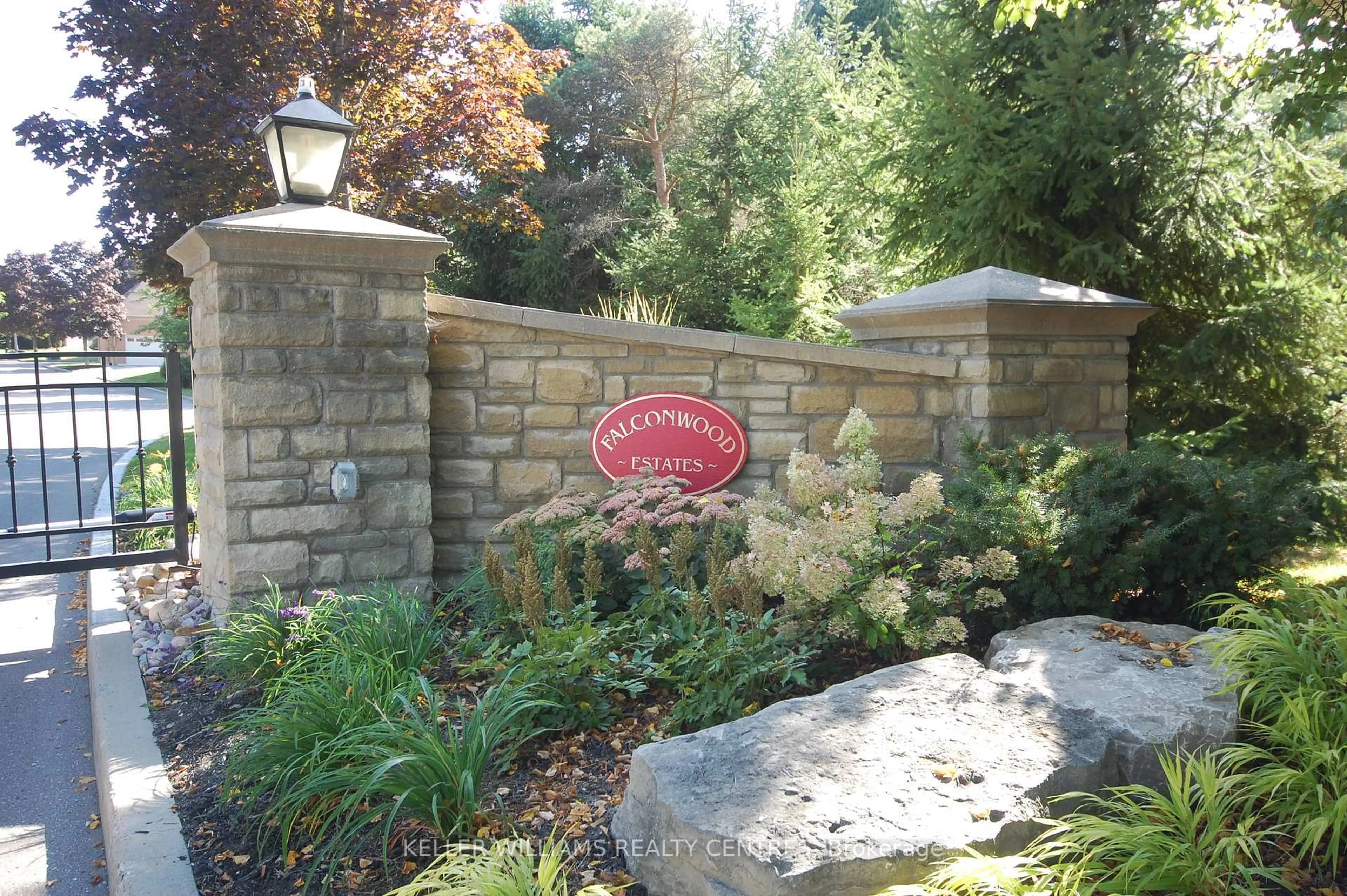 Unknown for 470 Falconwood Hllw #16, Aurora Ontario L4G 7M1