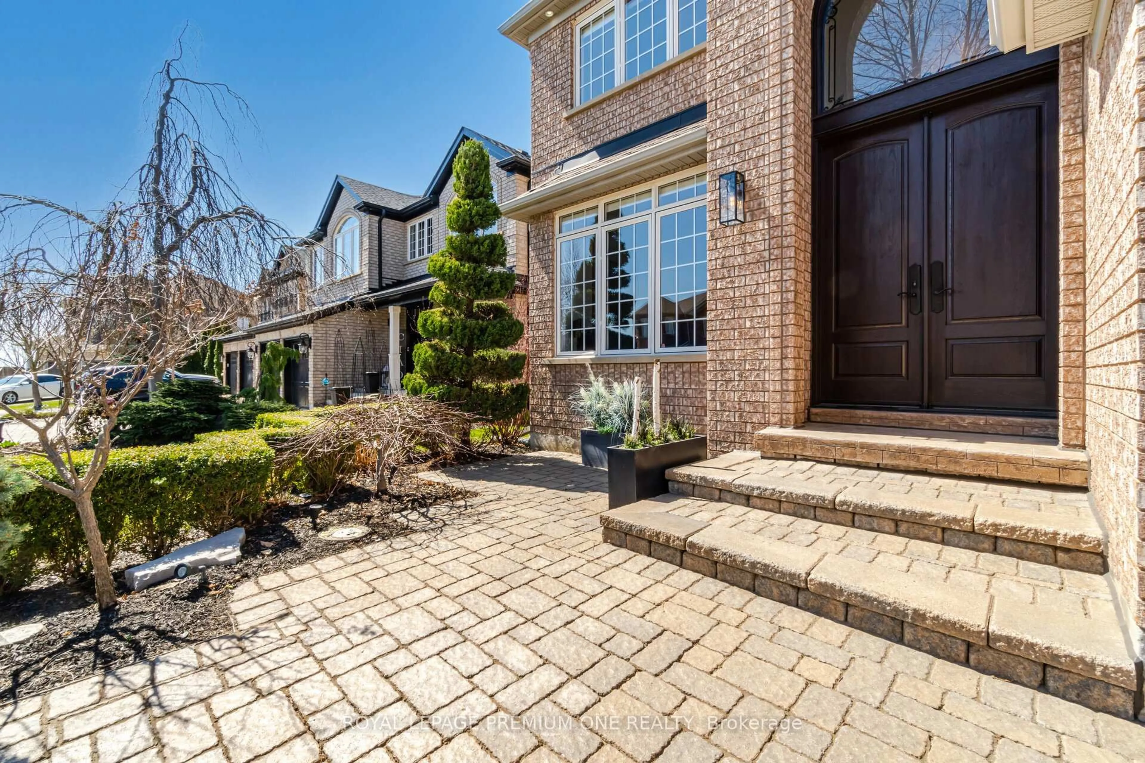 Home with brick exterior material, street for 60 Julia Valentina Ave, Vaughan Ontario L4H 1Y9