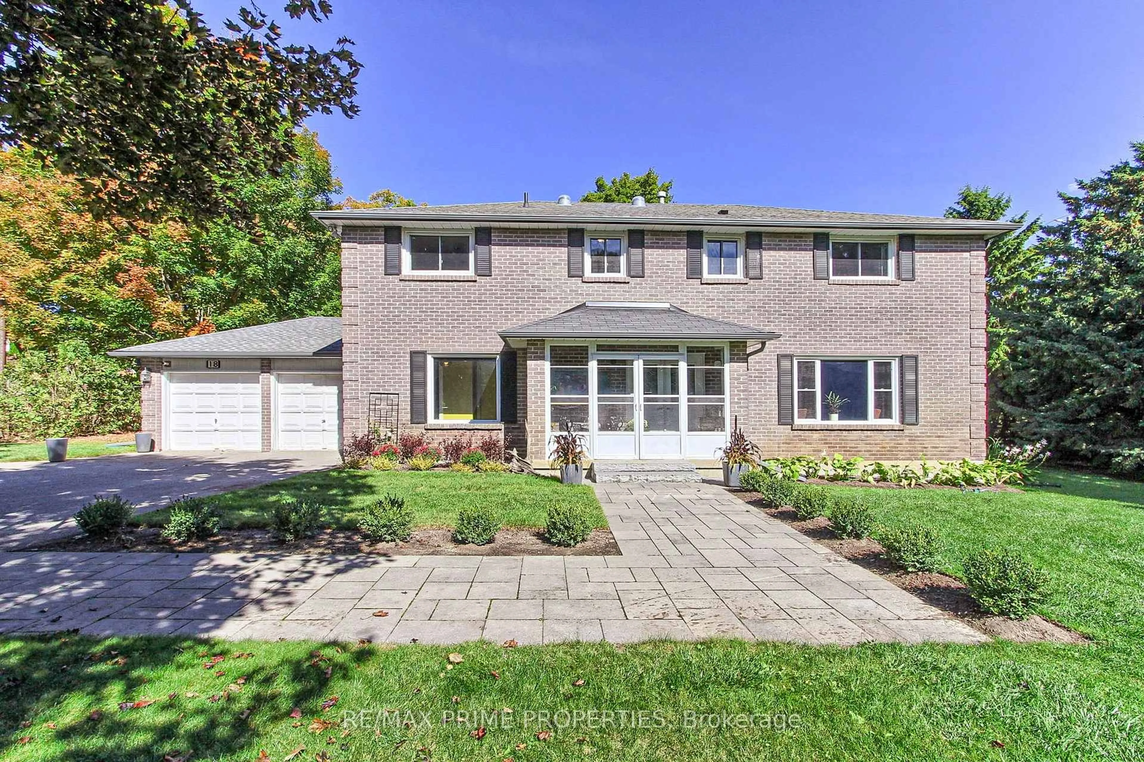 Home with brick exterior material, street for 18 testa St, East Gwillimbury Ontario L0L 1R0
