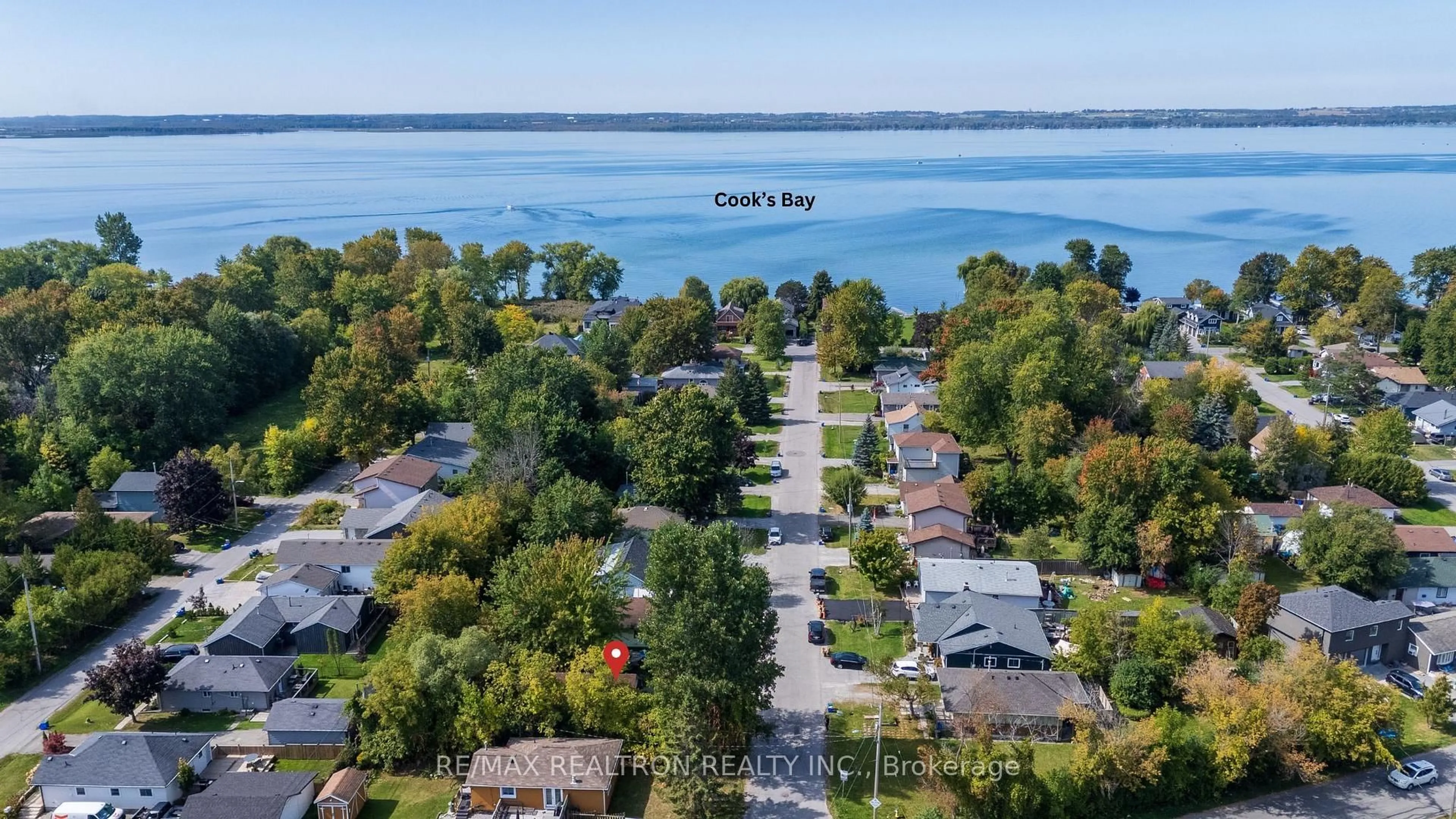 A pic from outside/outdoor area/front of a property/back of a property/a pic from drone, water/lake/river/ocean view for 183 Beach Rd, Georgina Ontario L4P 2L7