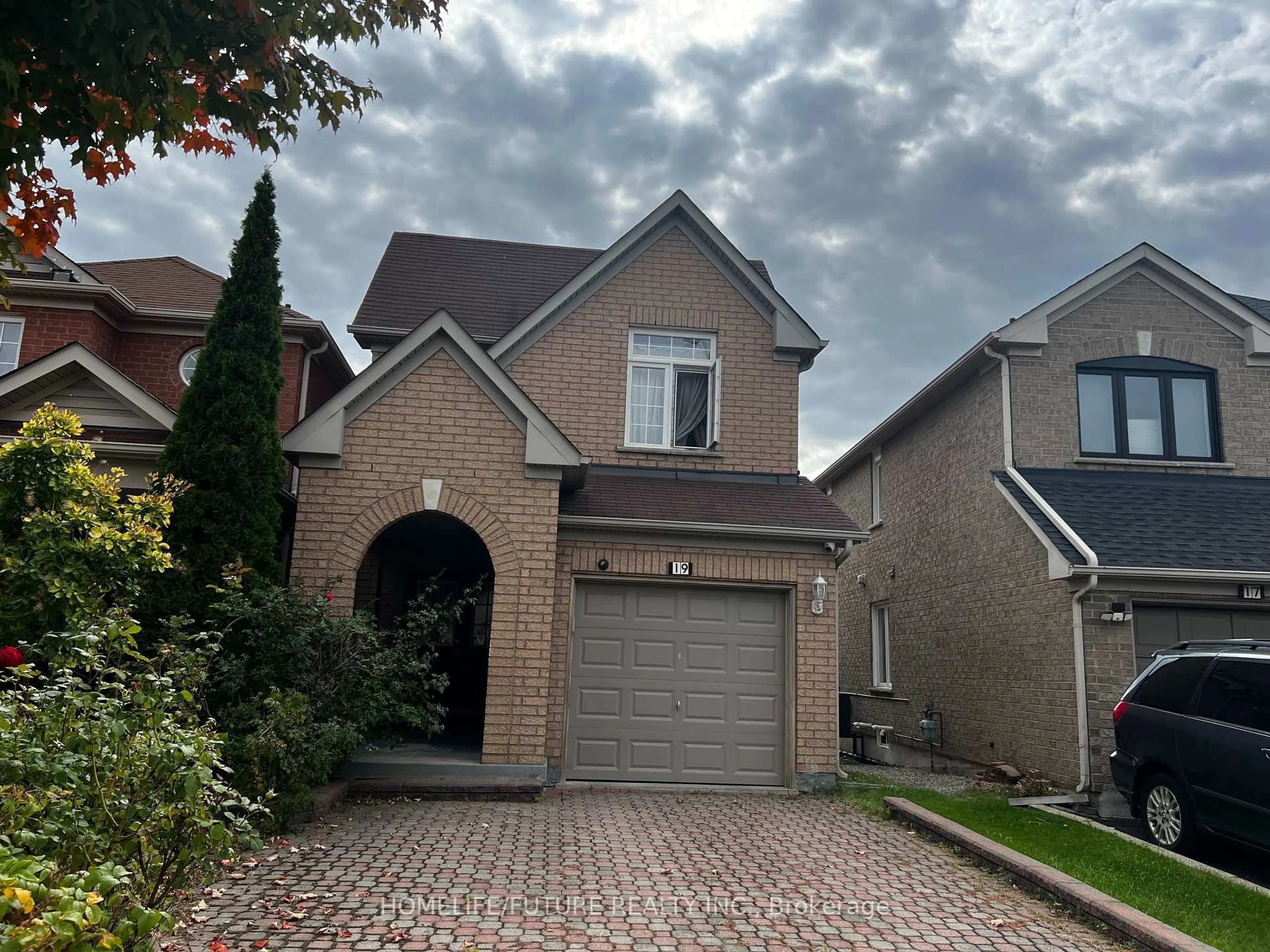 Home with brick exterior material, street for 19 Charles Brown Rd, Markham Ontario L3S 4T3