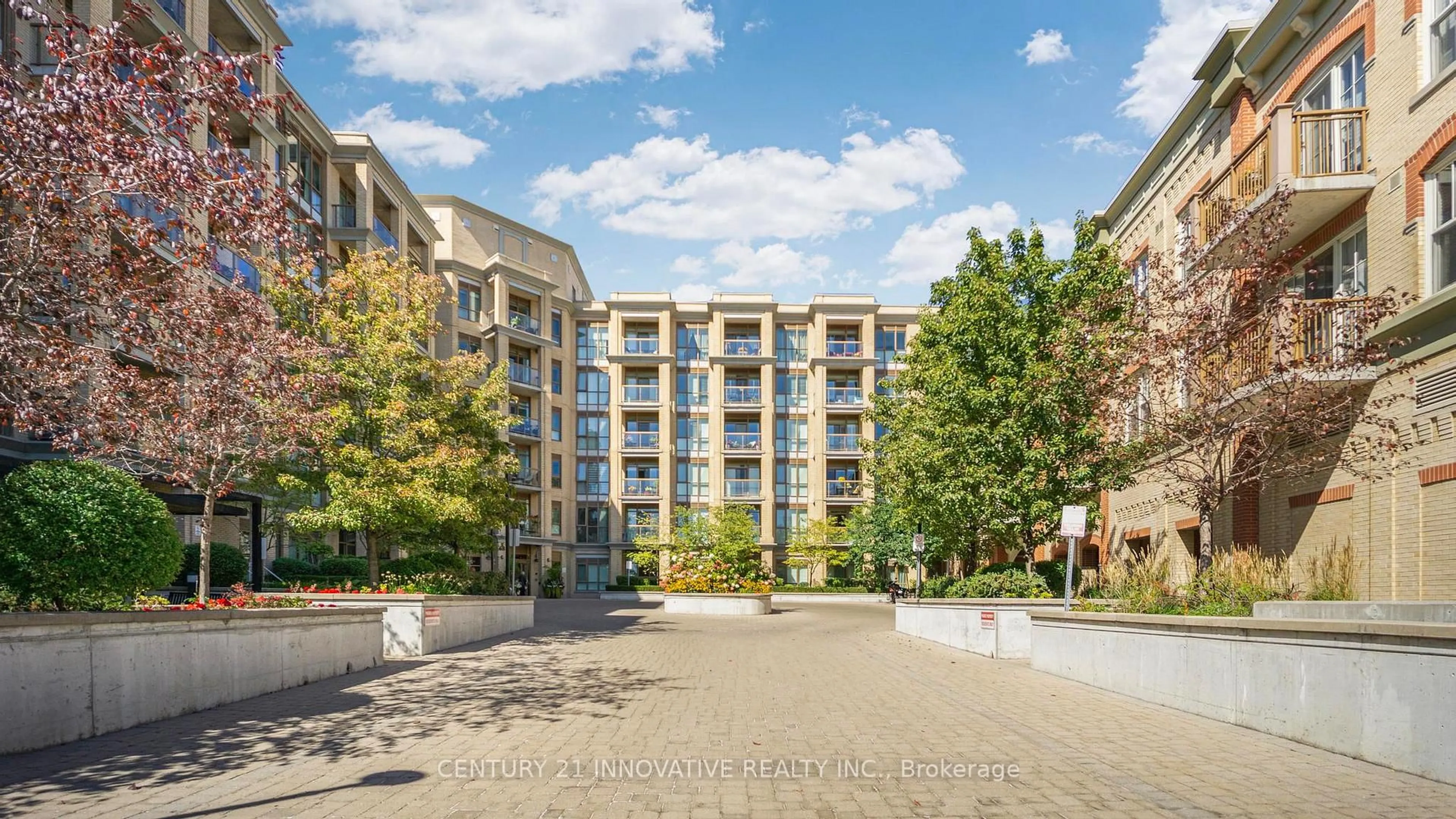 A pic from outside/outdoor area/front of a property/back of a property/a pic from drone, unknown for 68 Main St #334, Markham Ontario L3P 0B5