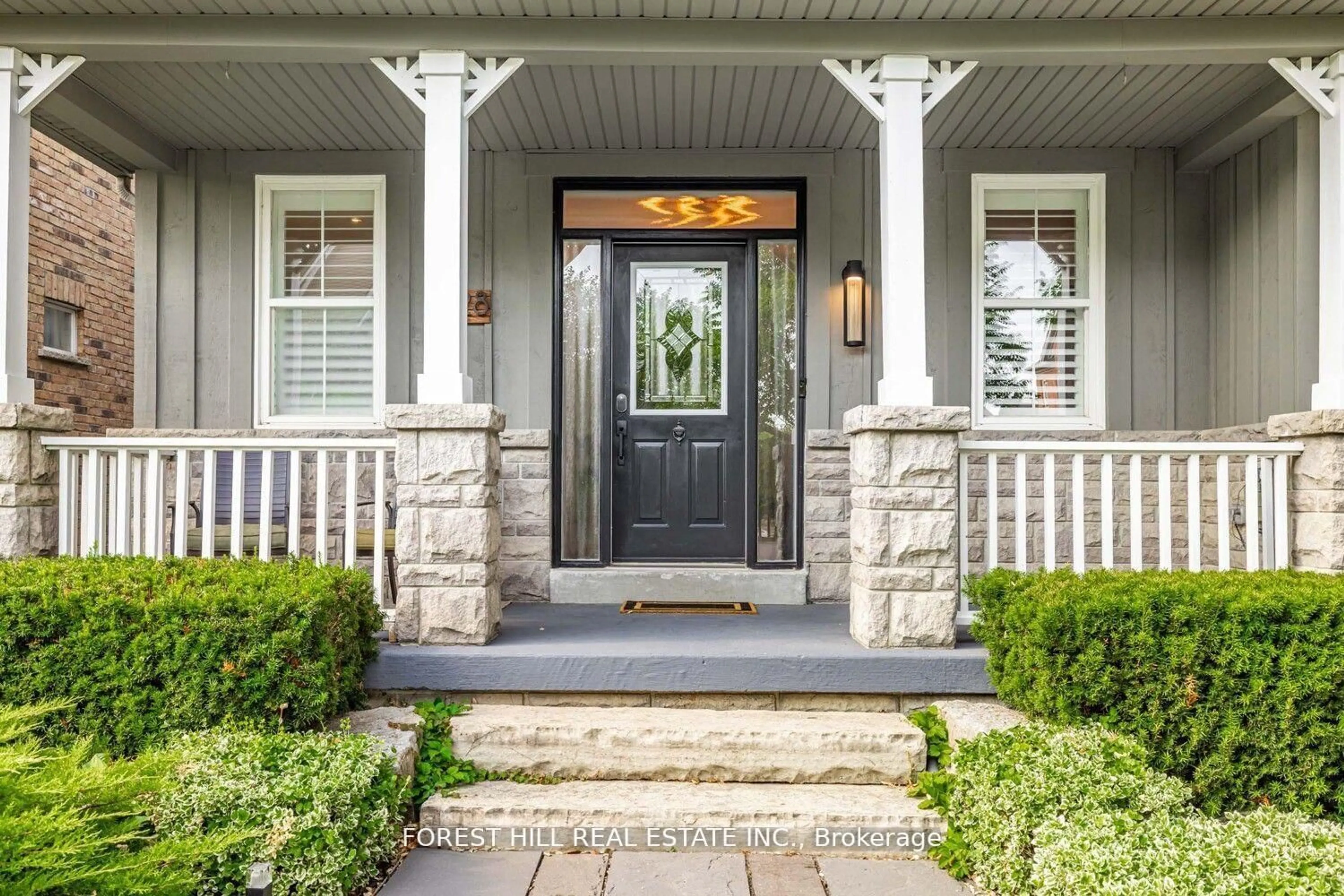 Indoor entryway for 28 Port Rush Tr, Markham Ontario L6C 1Z3
