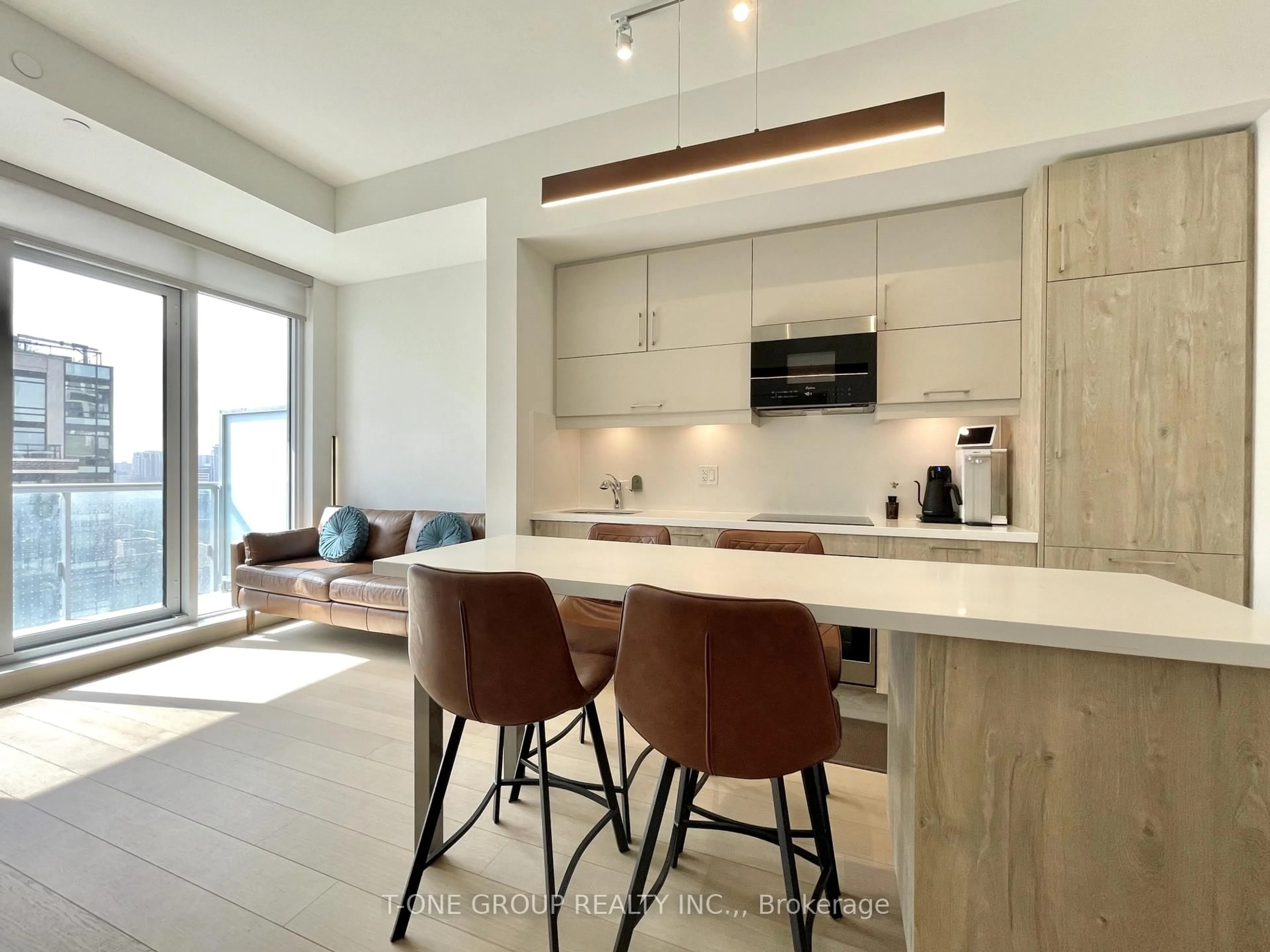 Open concept kitchen, unknown for 8119 Birchmount Rd #1025, Markham Ontario L6H 0G5