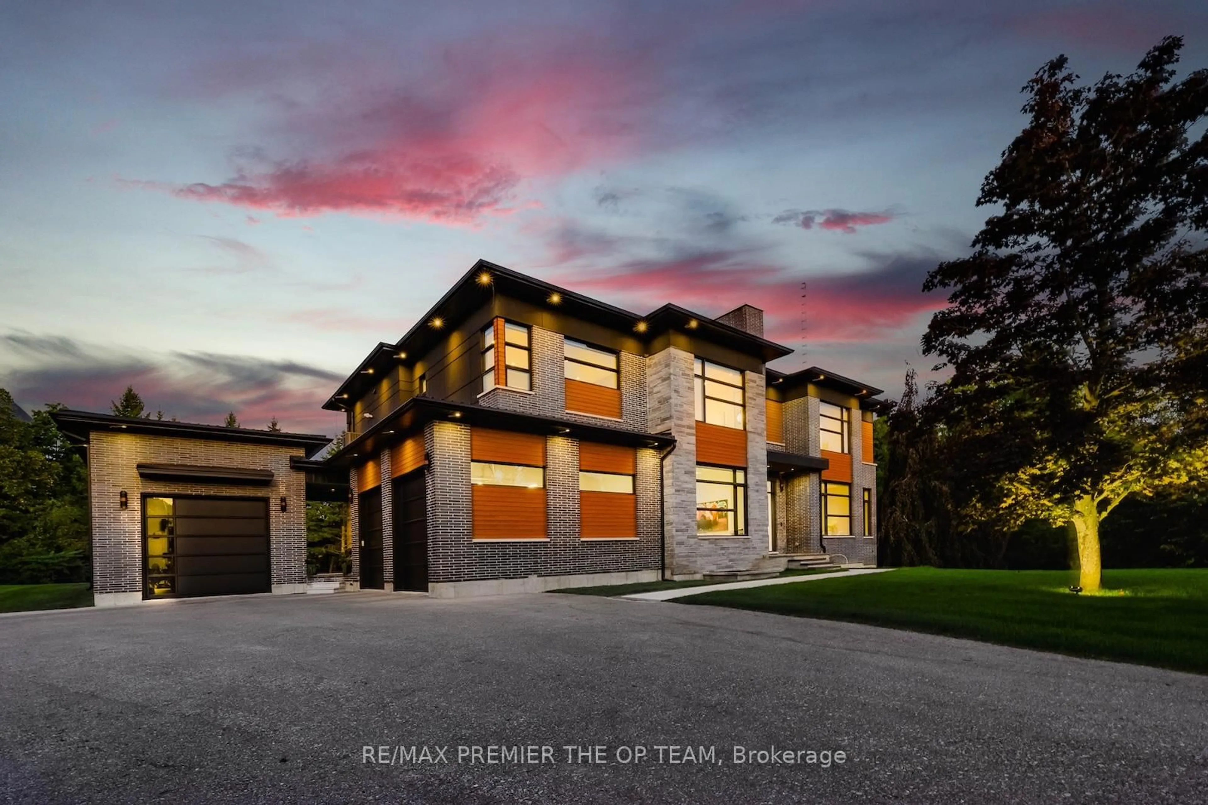 Home with brick exterior material, unknown for 91 Rachelle Crt, Vaughan Ontario L4L 1A6