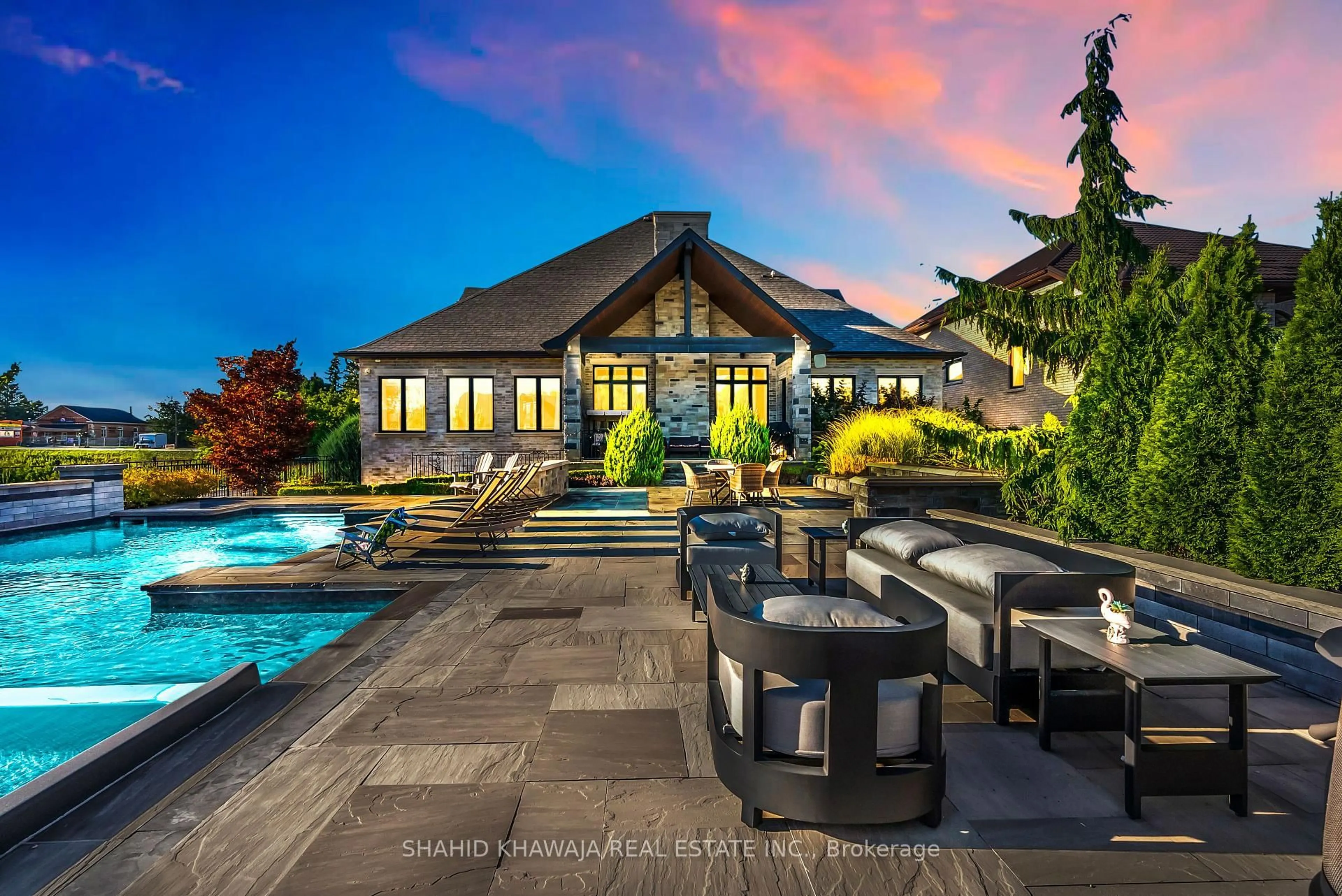 Patio, water/lake/river/ocean view for 1199 Wellington St, King Ontario L7B 1K5