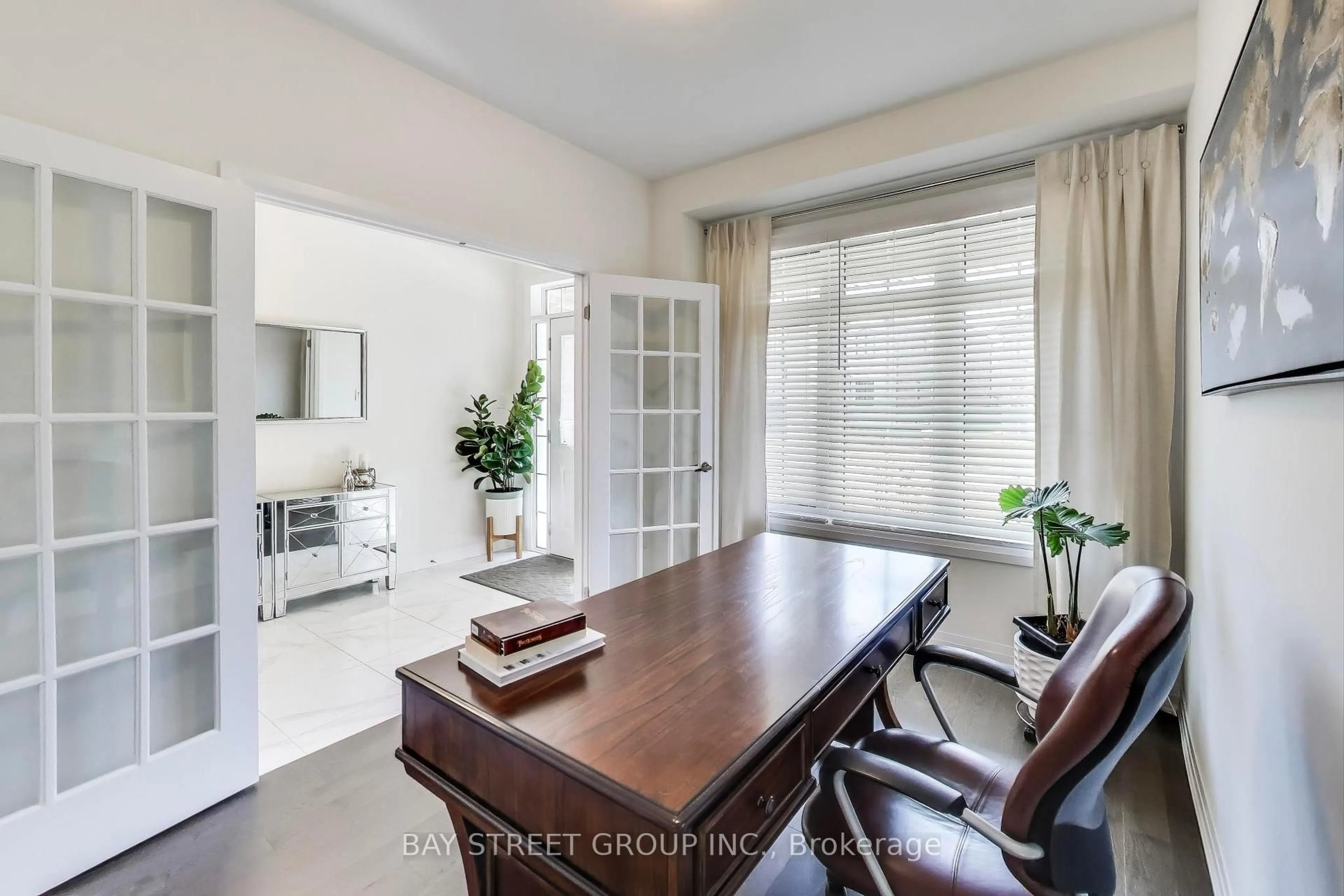A pic of a room for 1198 Wickham Rd, Innisfil Ontario L9S 0P9