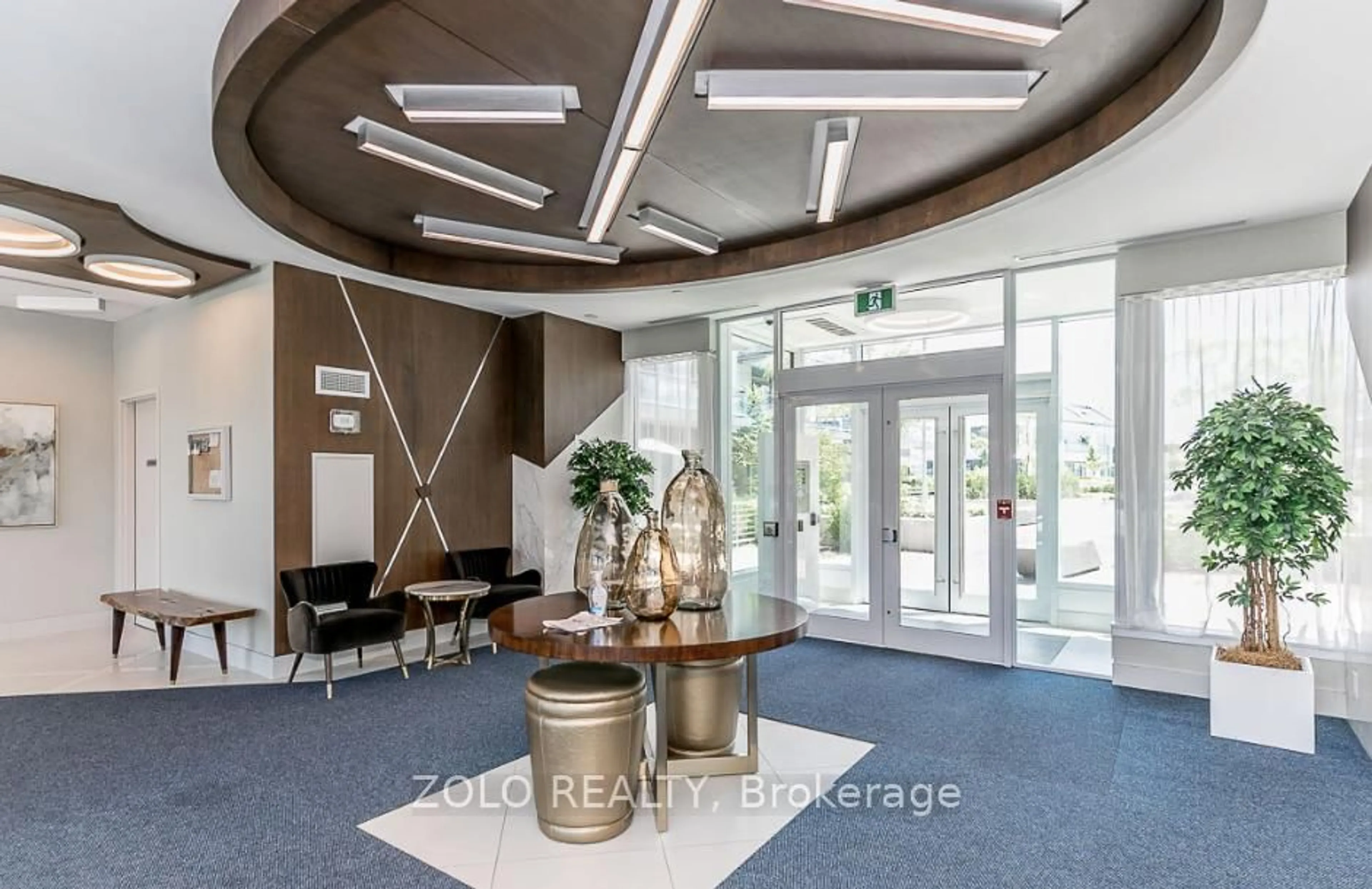 Indoor foyer for 241 Sea Ray Ave, Innisfil Ontario L9S 0L9