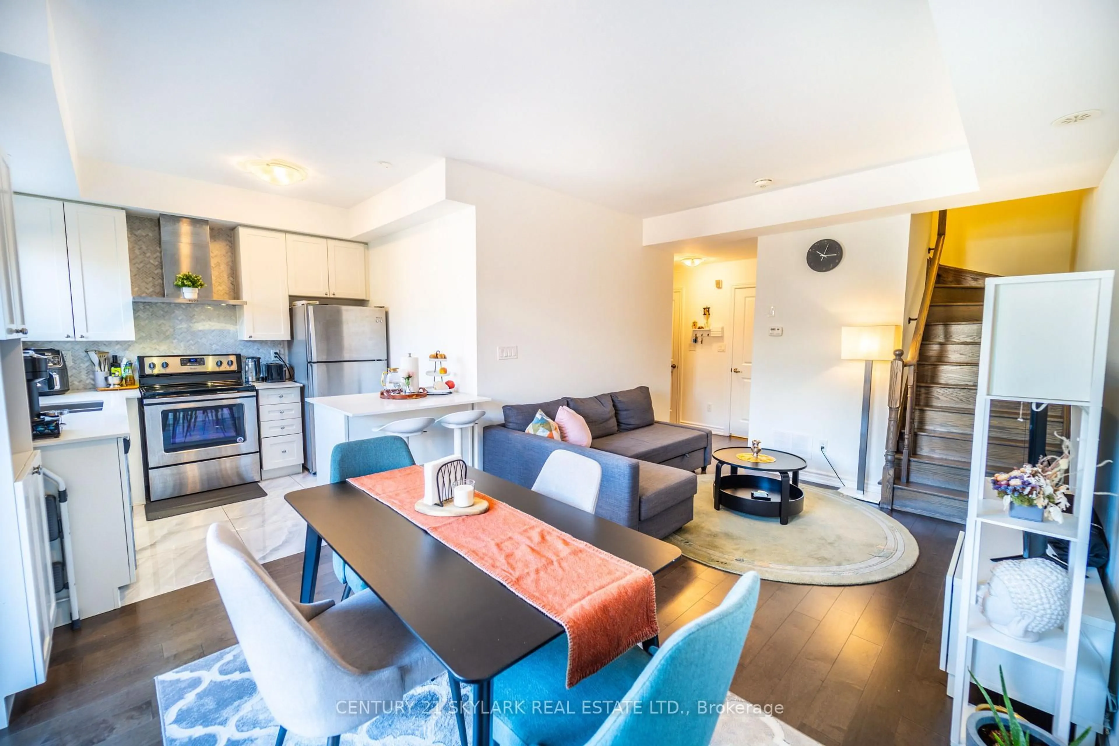 Open concept kitchen, wood/laminate floor for 196 Pine Grove Rd #6, Vaughan Ontario L4L 0H8
