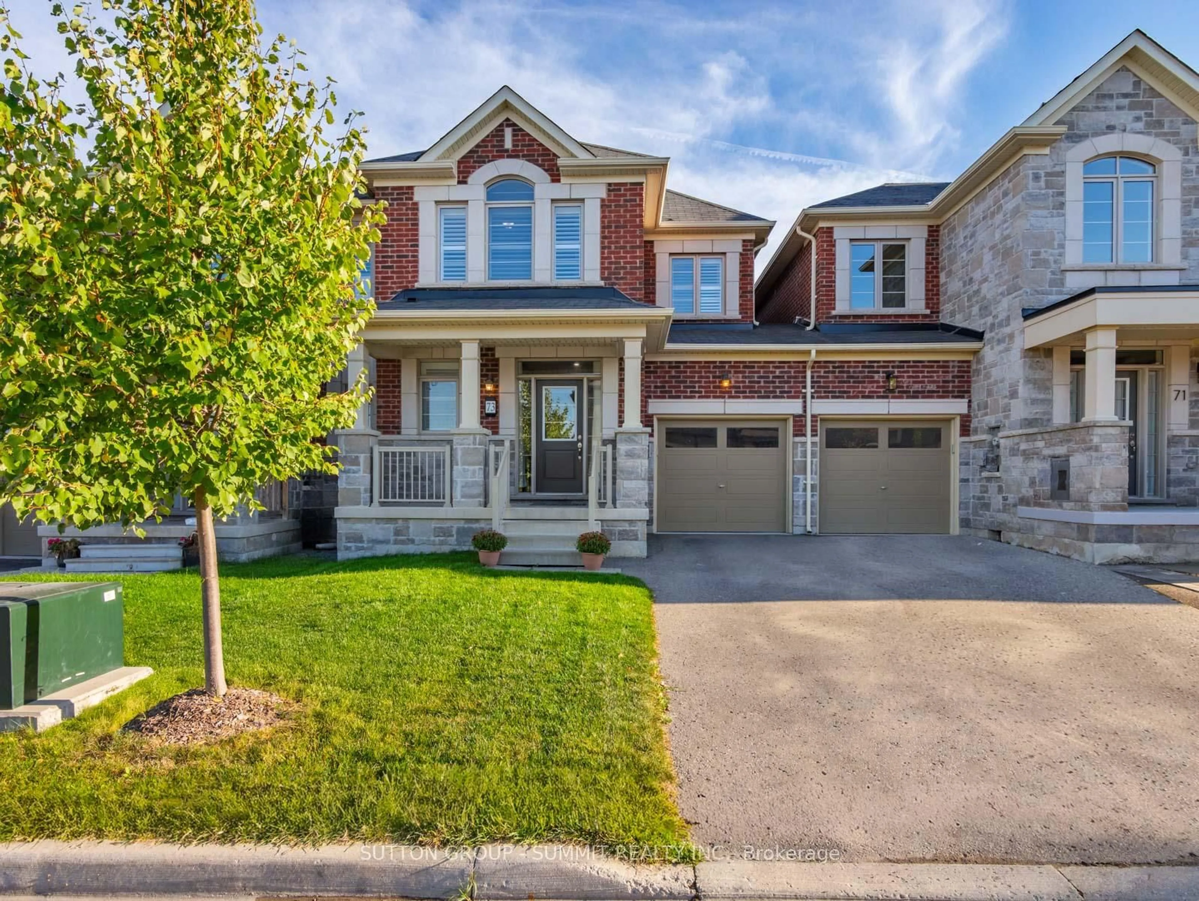 Home with brick exterior material, street for 73 MONDIAL Cres, East Gwillimbury Ontario L0G 1R0