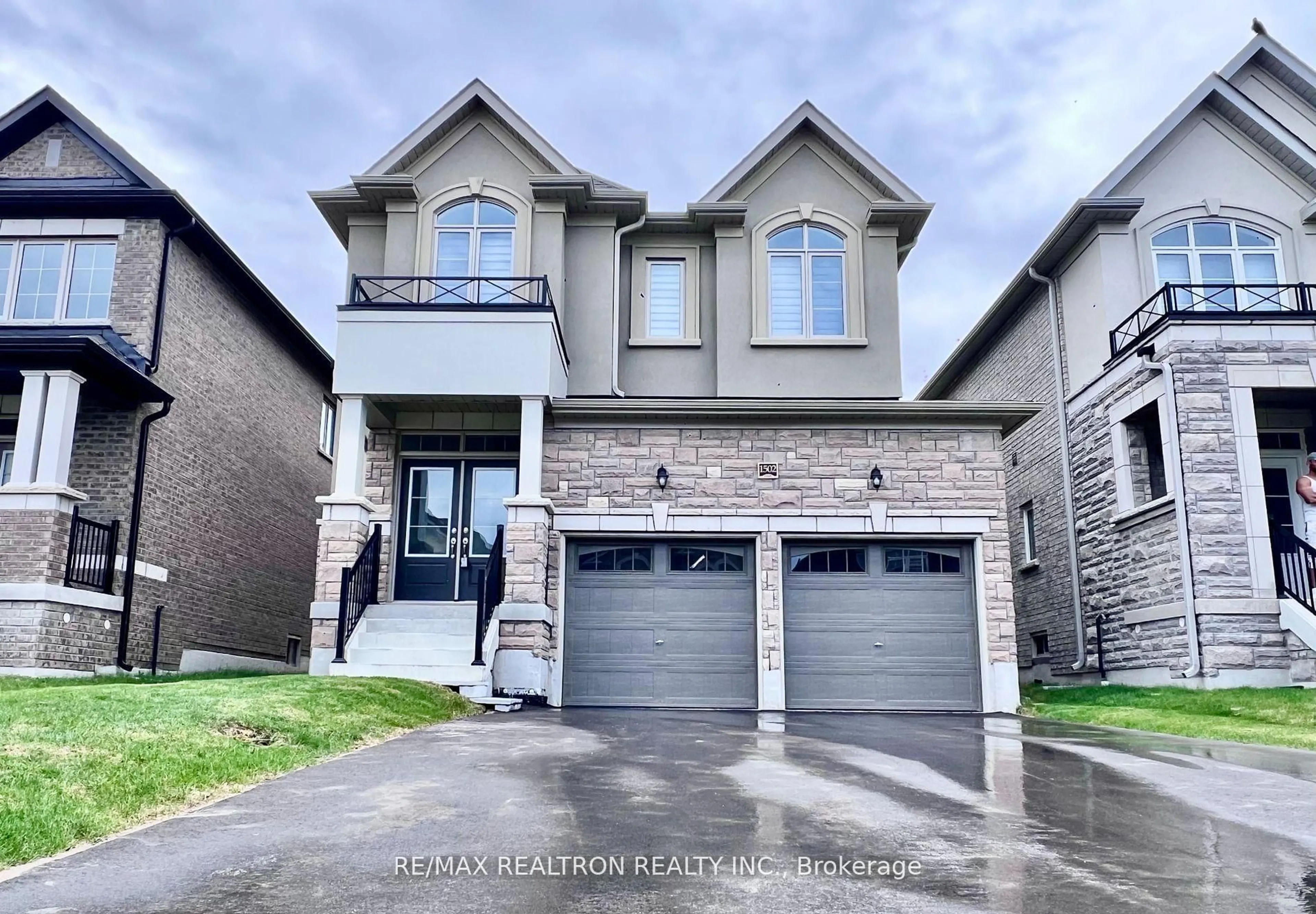 Home with brick exterior material, street for 1502 Harker St, Innisfil Ontario L9S 0R4