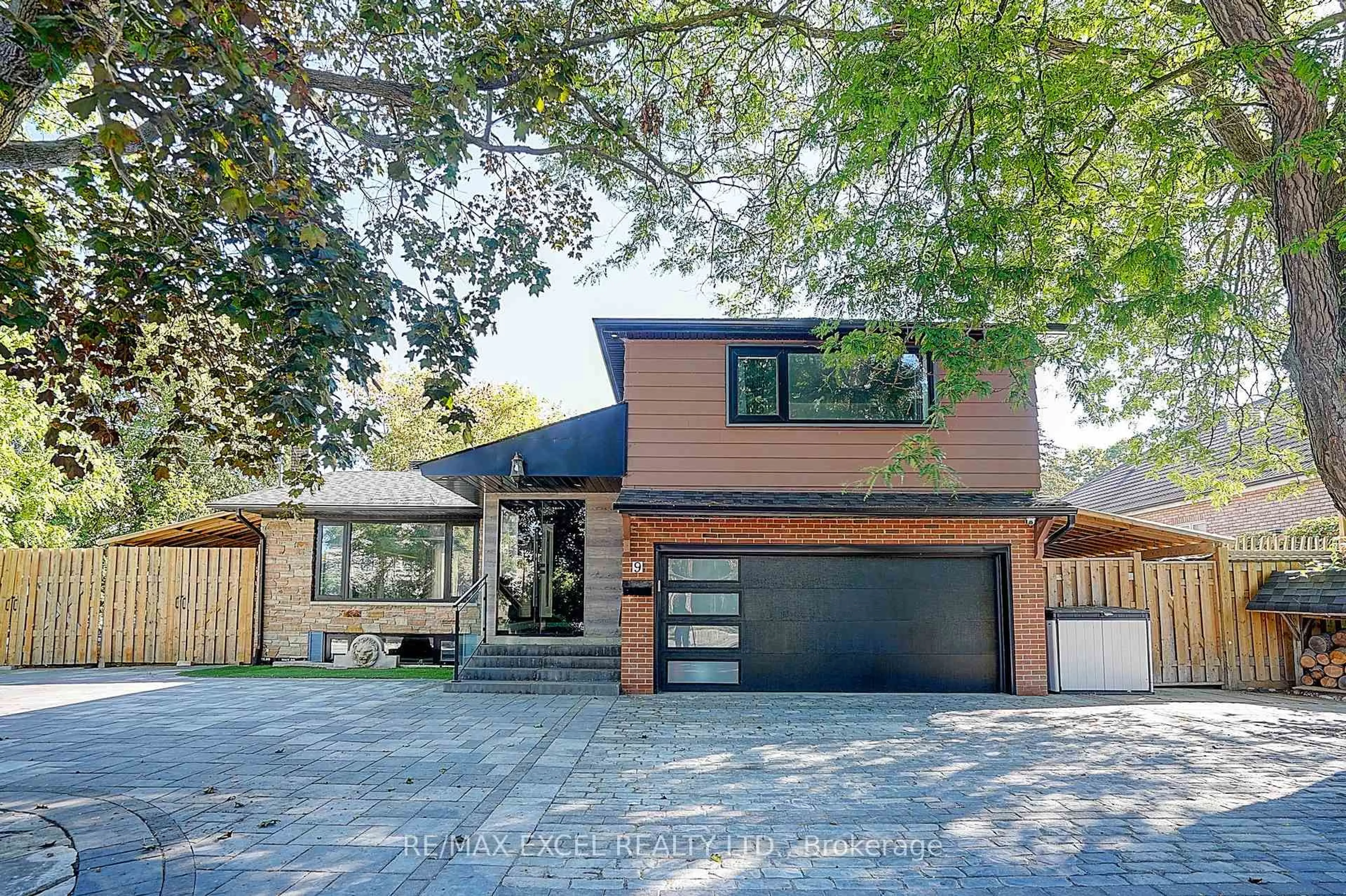 Home with brick exterior material, street for 9 Oakcrest Ave, Markham Ontario L3R 2B9