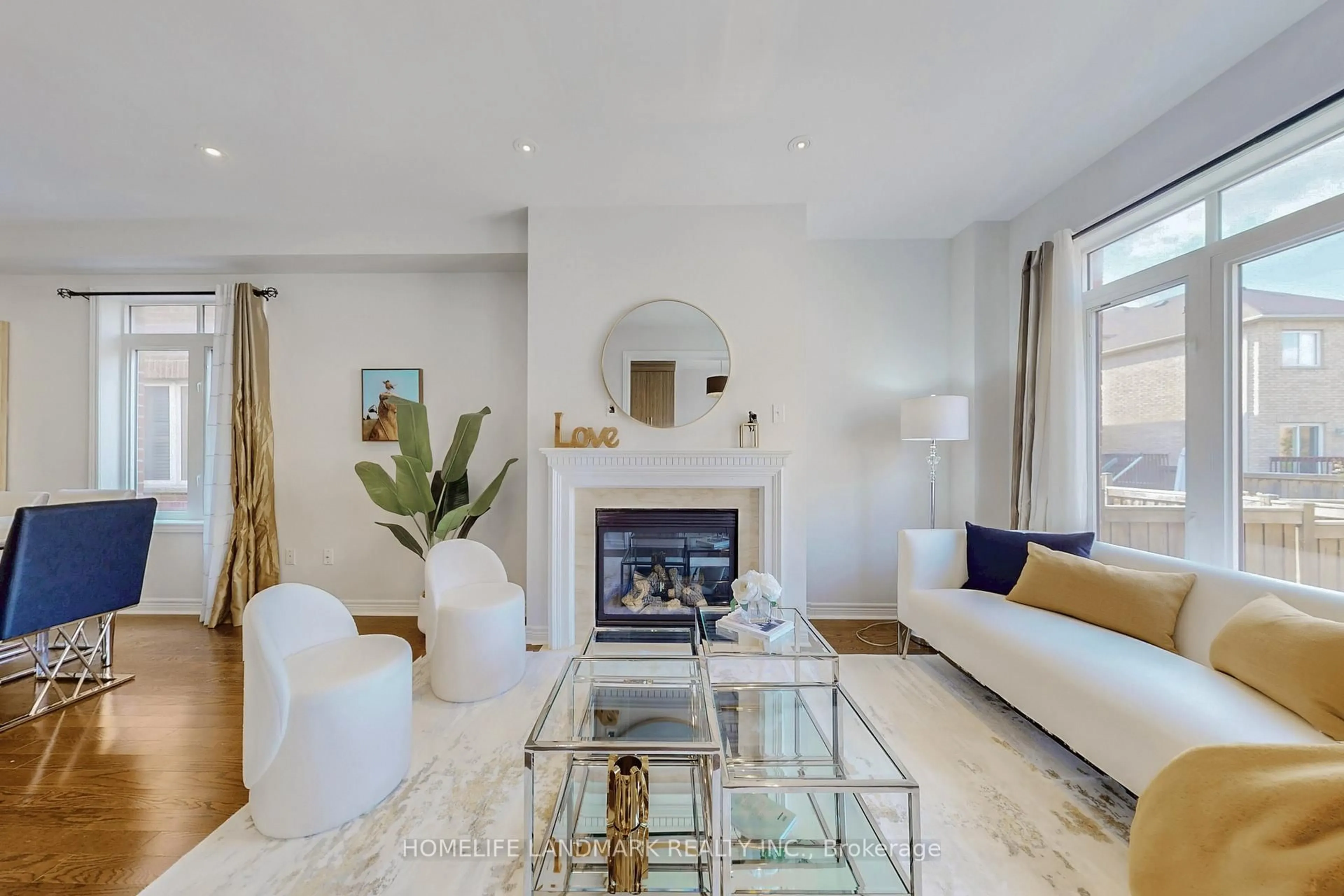 Living room with furniture, ceramic/tile floor for 62 White Spruce Cres, Vaughan Ontario L6A 4C5