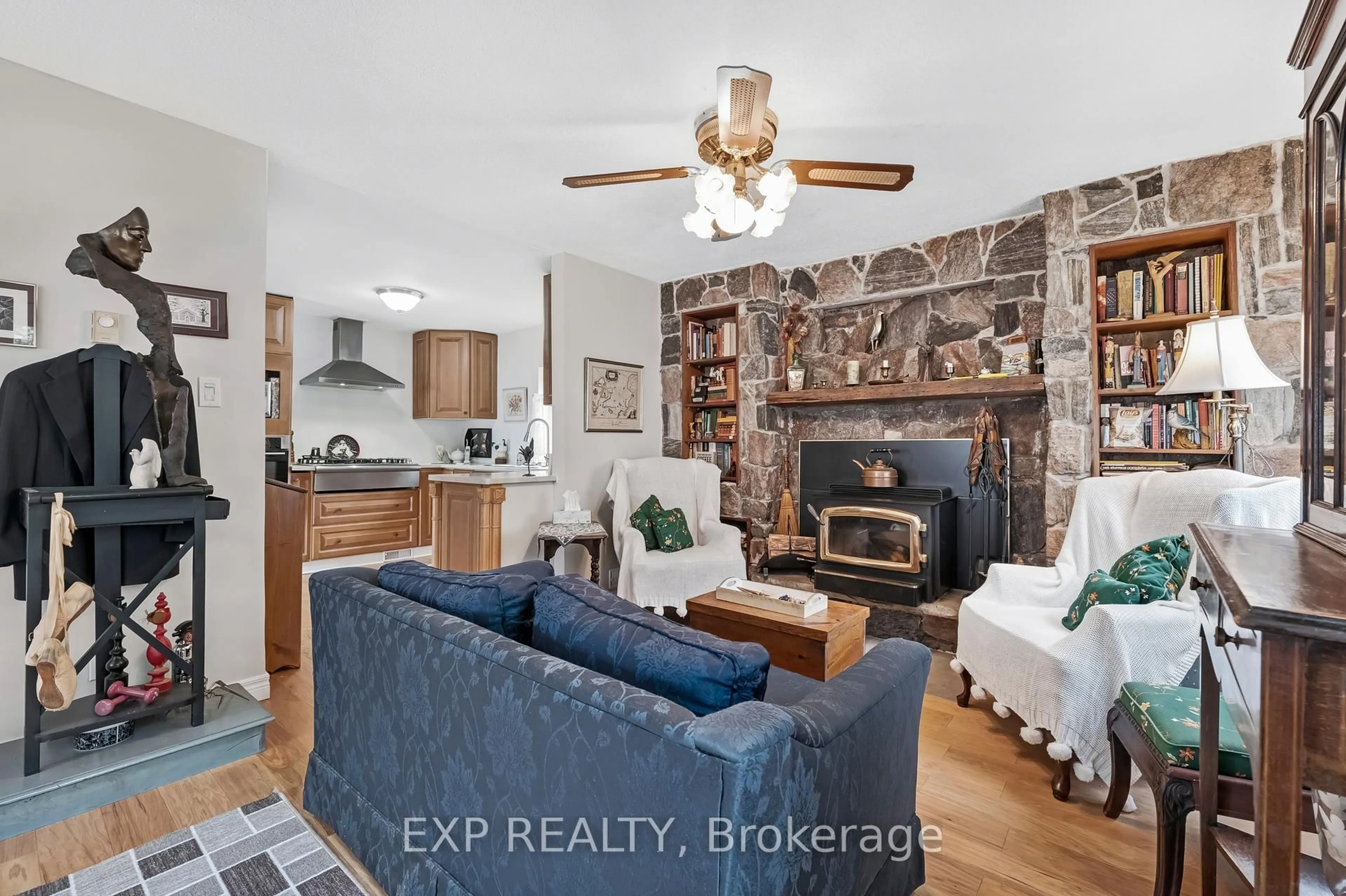 Living room with furniture, unknown for 77 Seventh St, Brock Ontario L0K 1A0