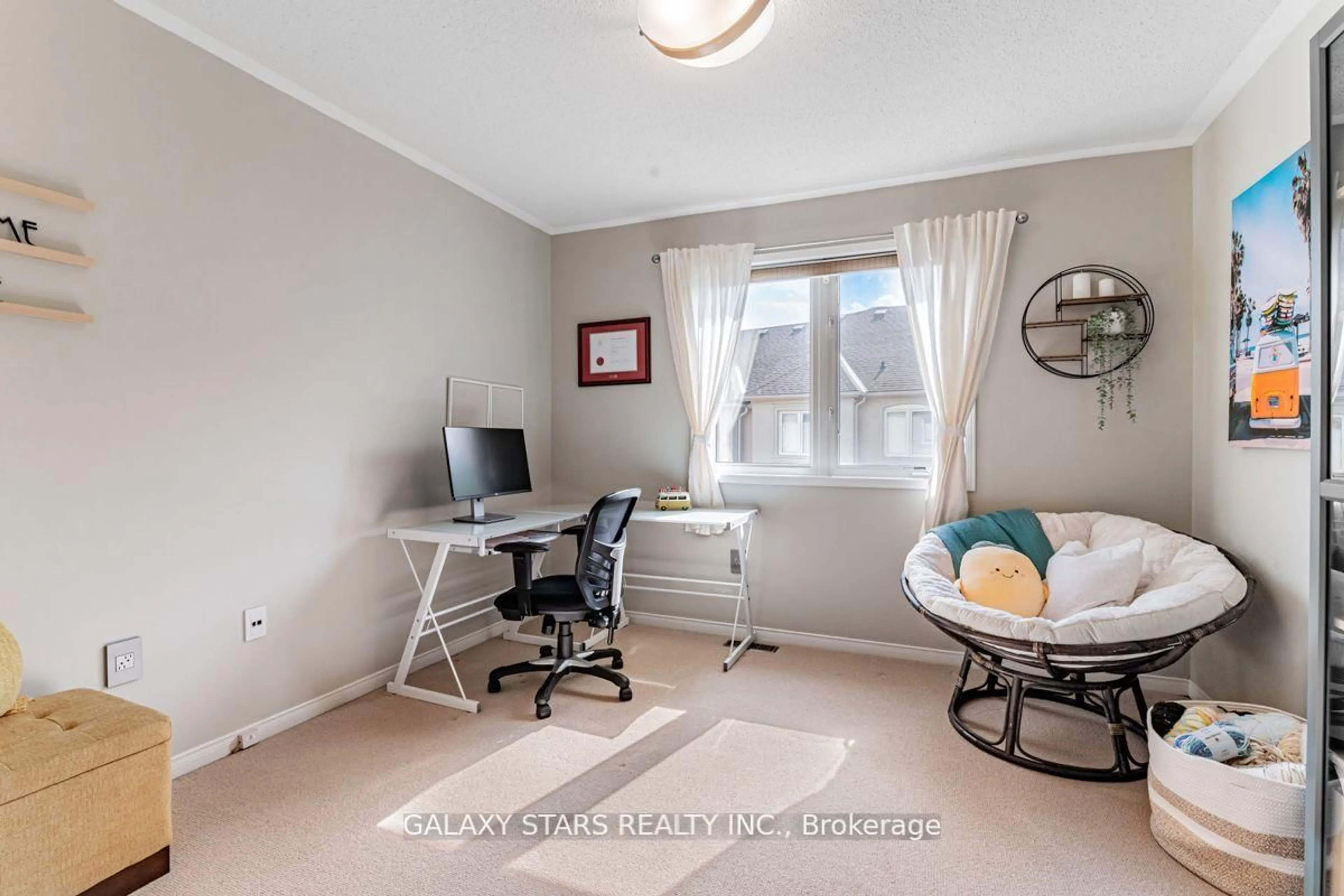 A pic of a room for 24 Post Oak Dr, Richmond Hill Ontario L4E 4G8