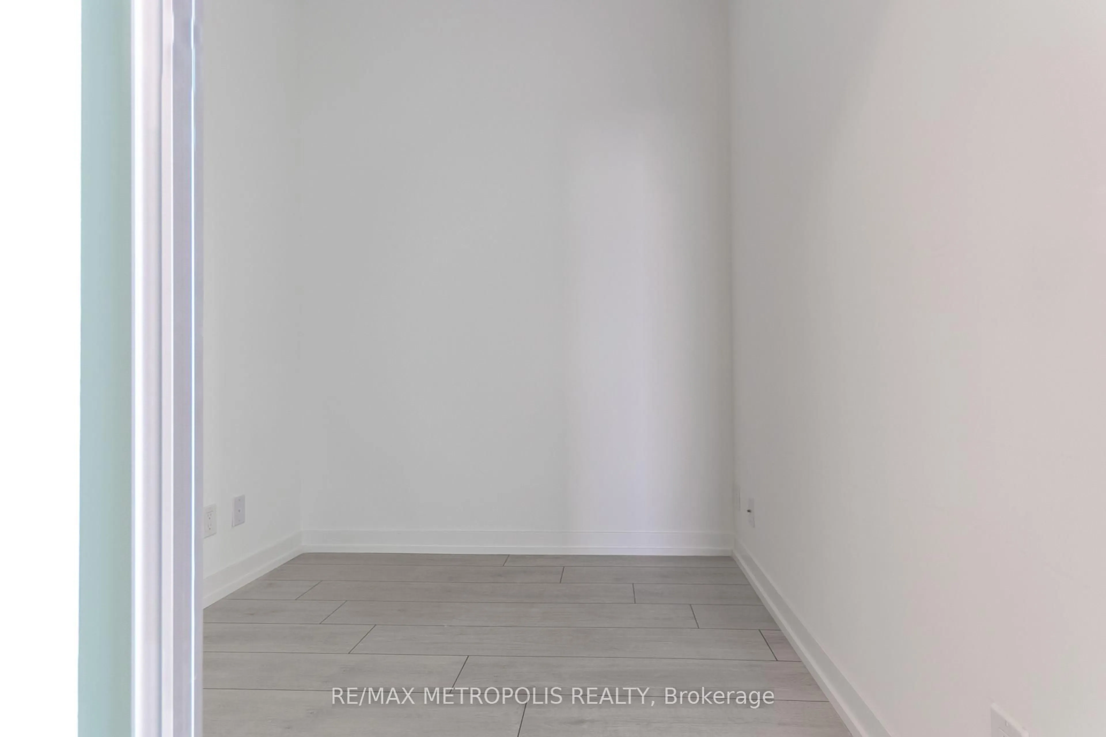 A pic of a room for 5 Buttermill Ave #5709, Vaughan Ontario L4K 0J5