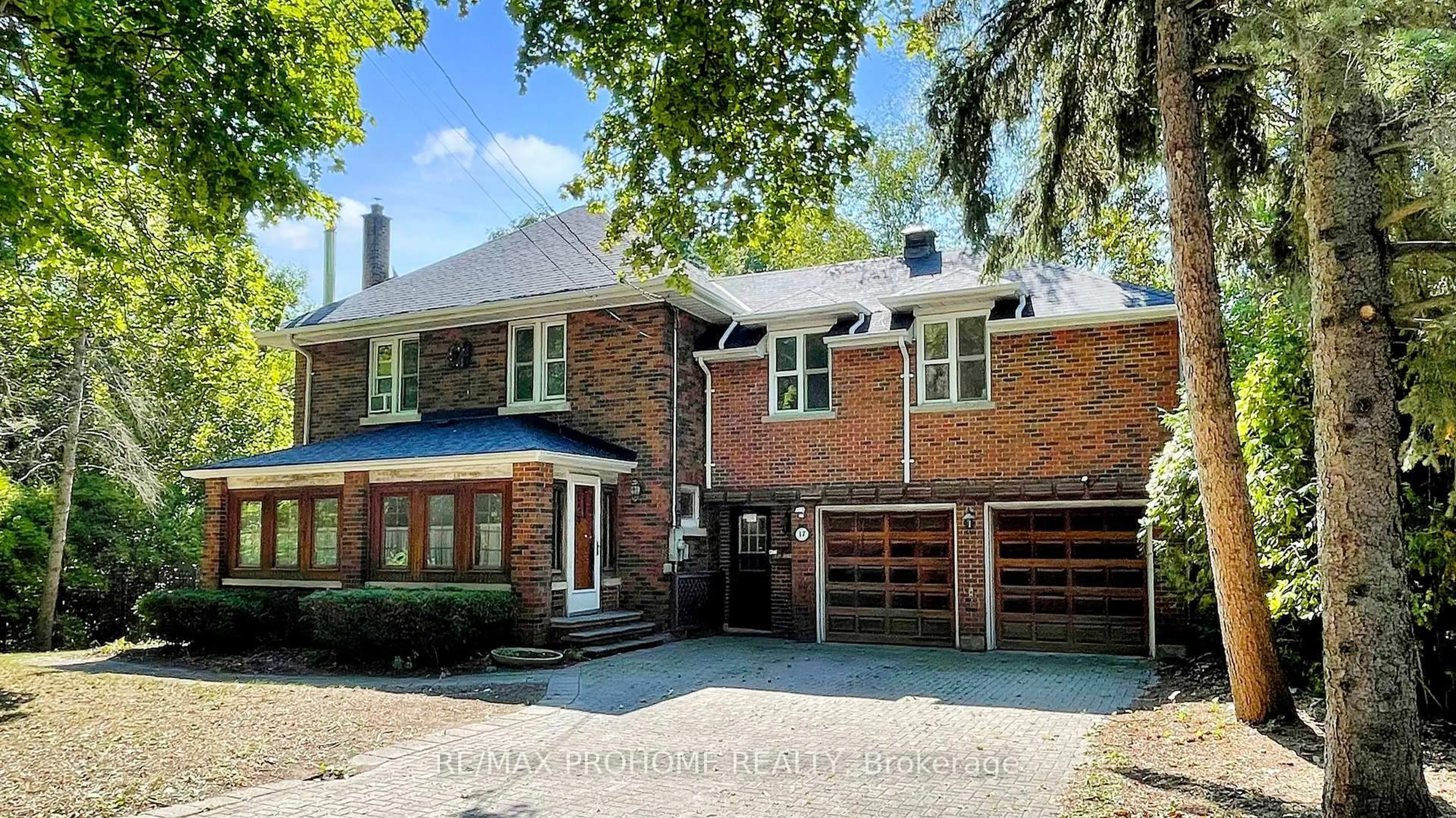 Home with brick exterior material, street for 17 Eckardt Ave, Markham Ontario L3R 1P1