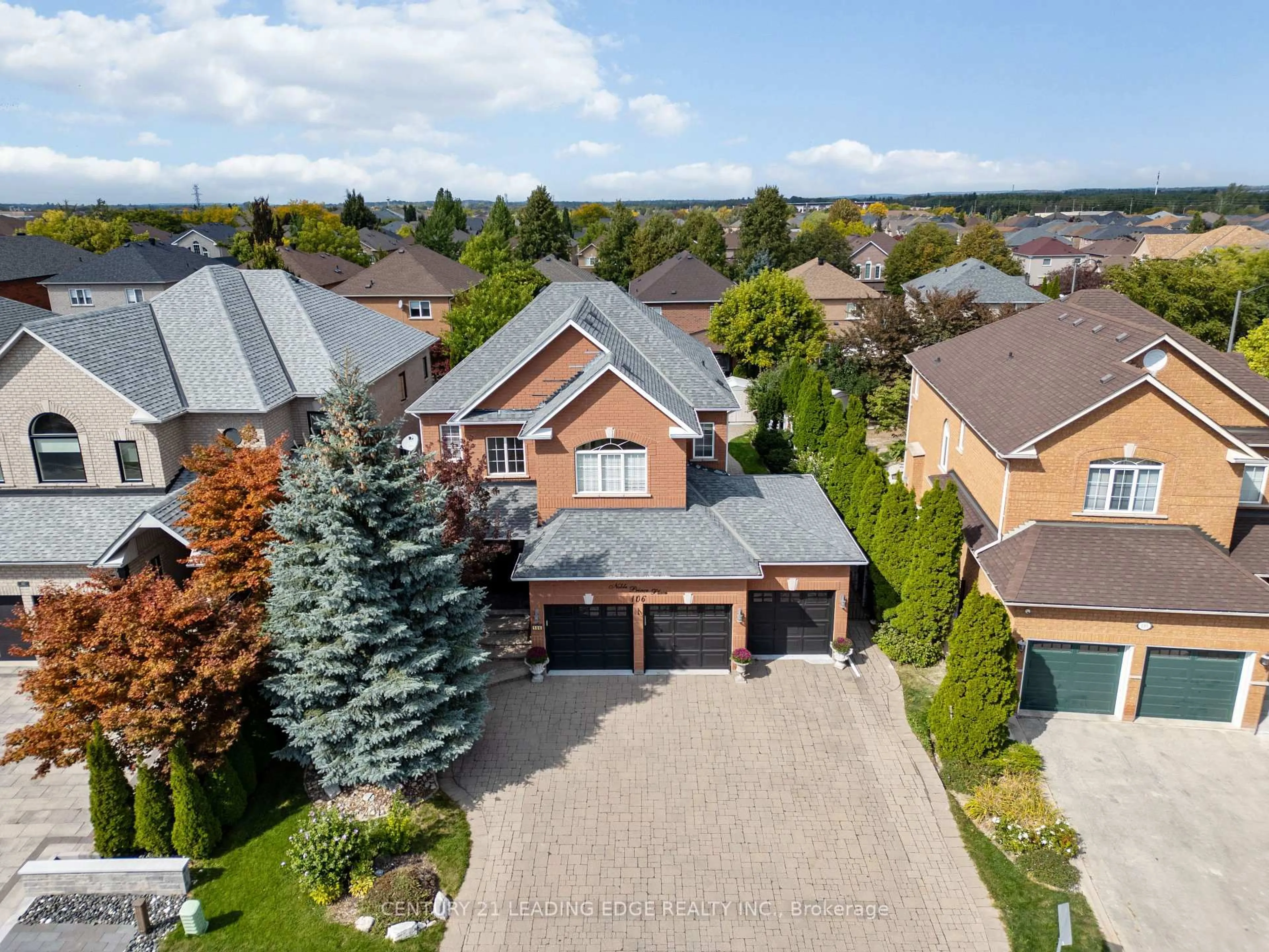 A pic from outside/outdoor area/front of a property/back of a property/a pic from drone, street for 106 Noble Prince Pl, Vaughan Ontario L4H 1T2