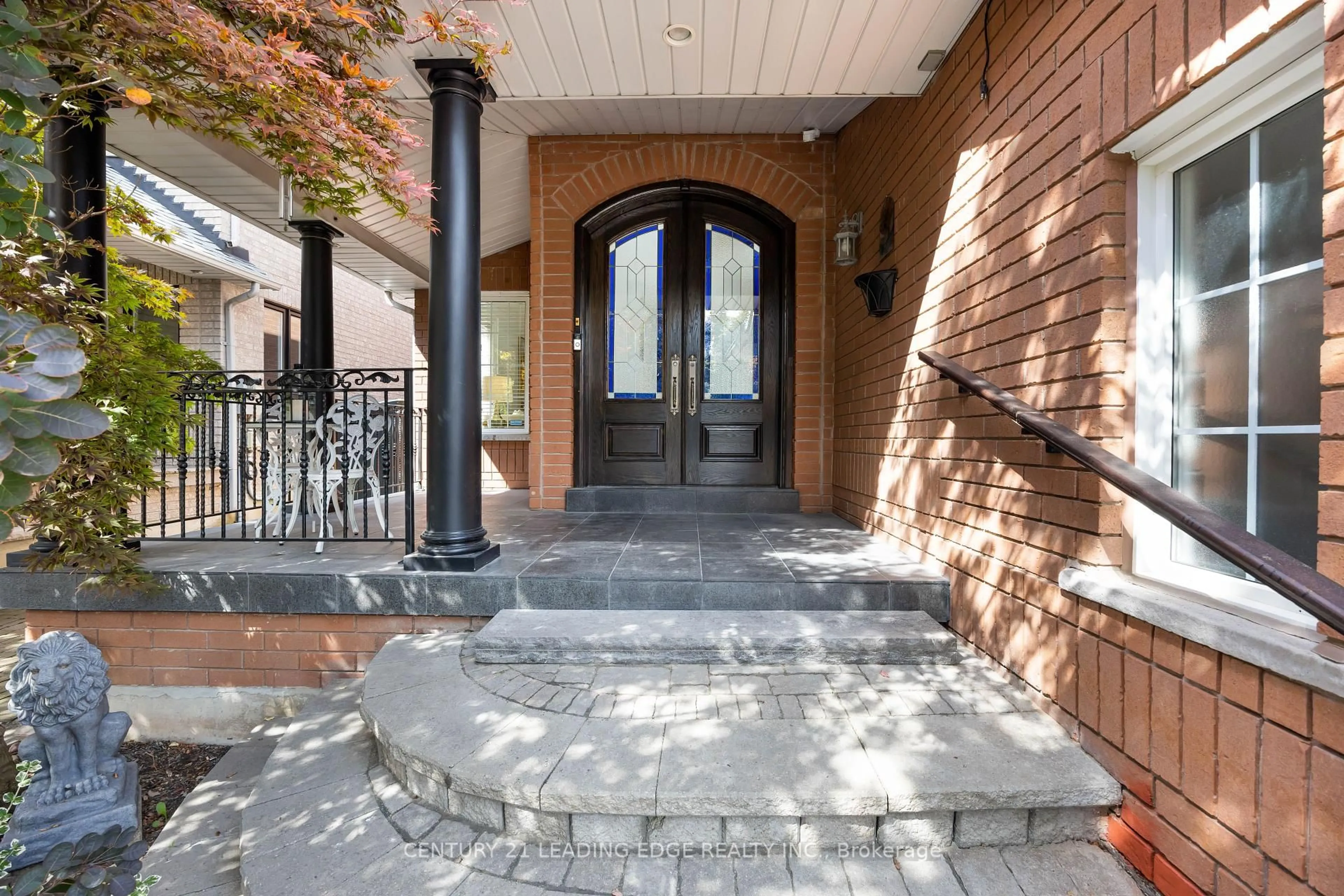 Indoor entryway for 106 Noble Prince Pl, Vaughan Ontario L4H 1T2