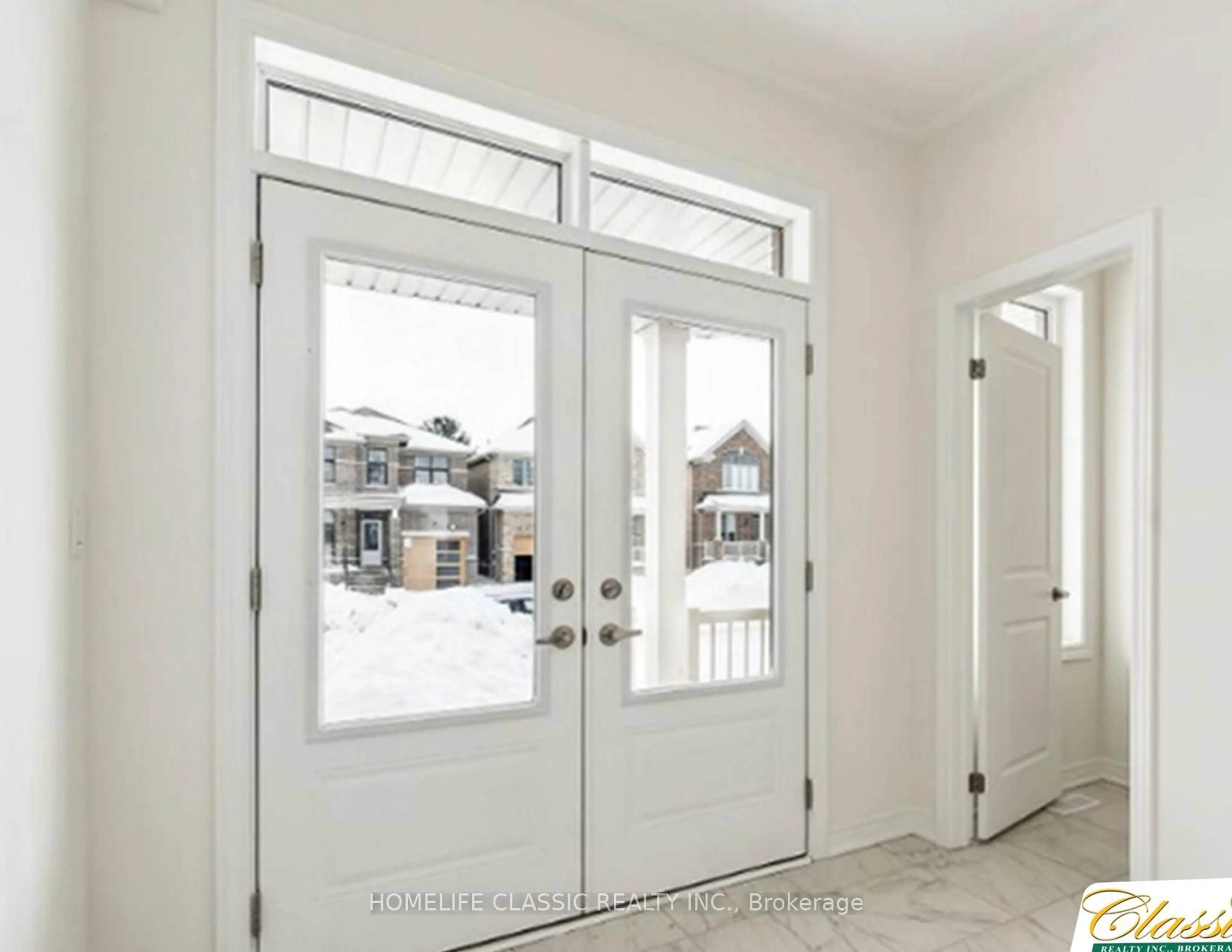 Indoor entryway for 1286 Davis Loop, Innisfil Ontario L0L 1W0