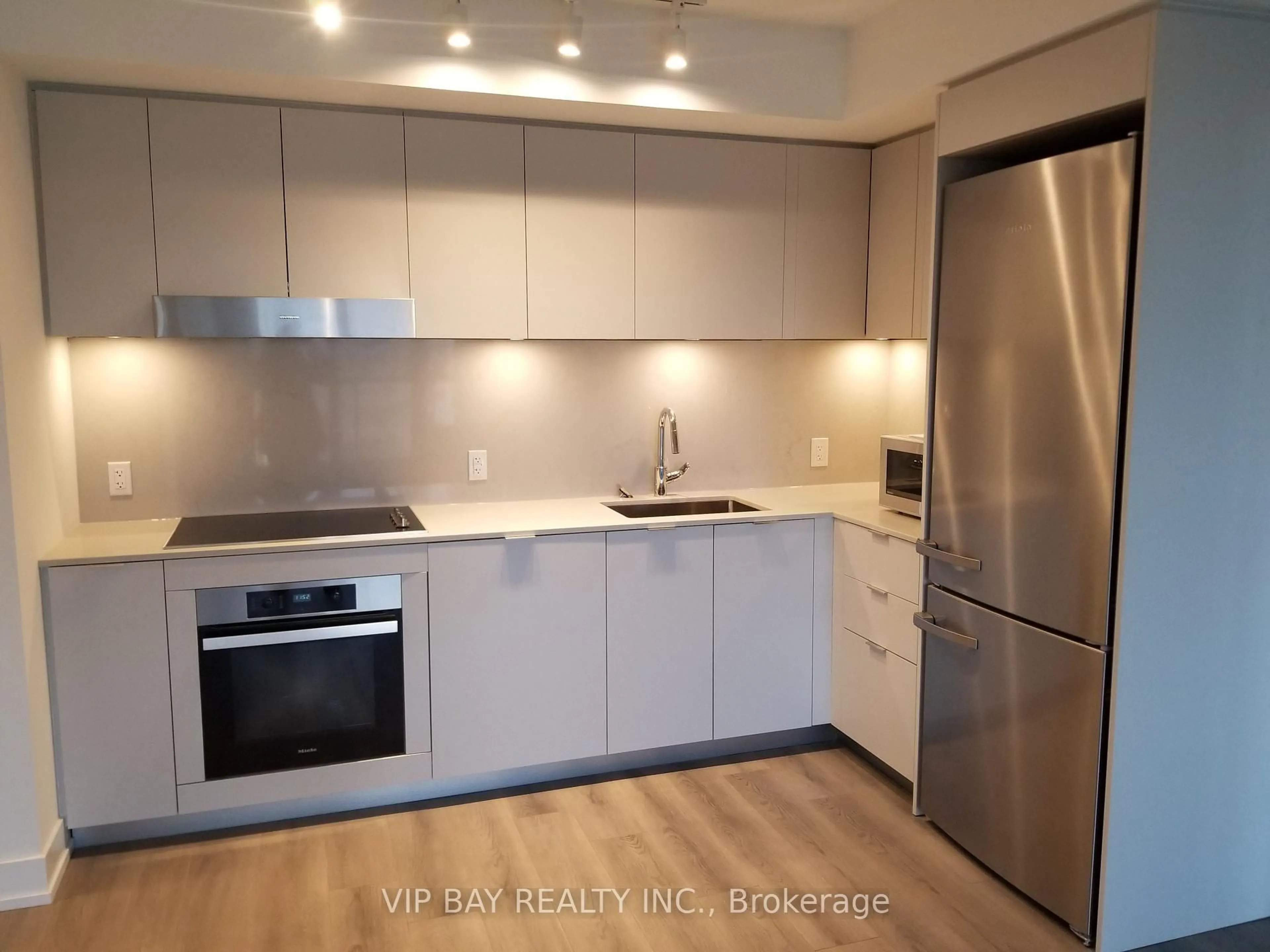 Standard kitchen, unknown for 9 Clegg Rd #620, Markham Ontario L6G 0H3