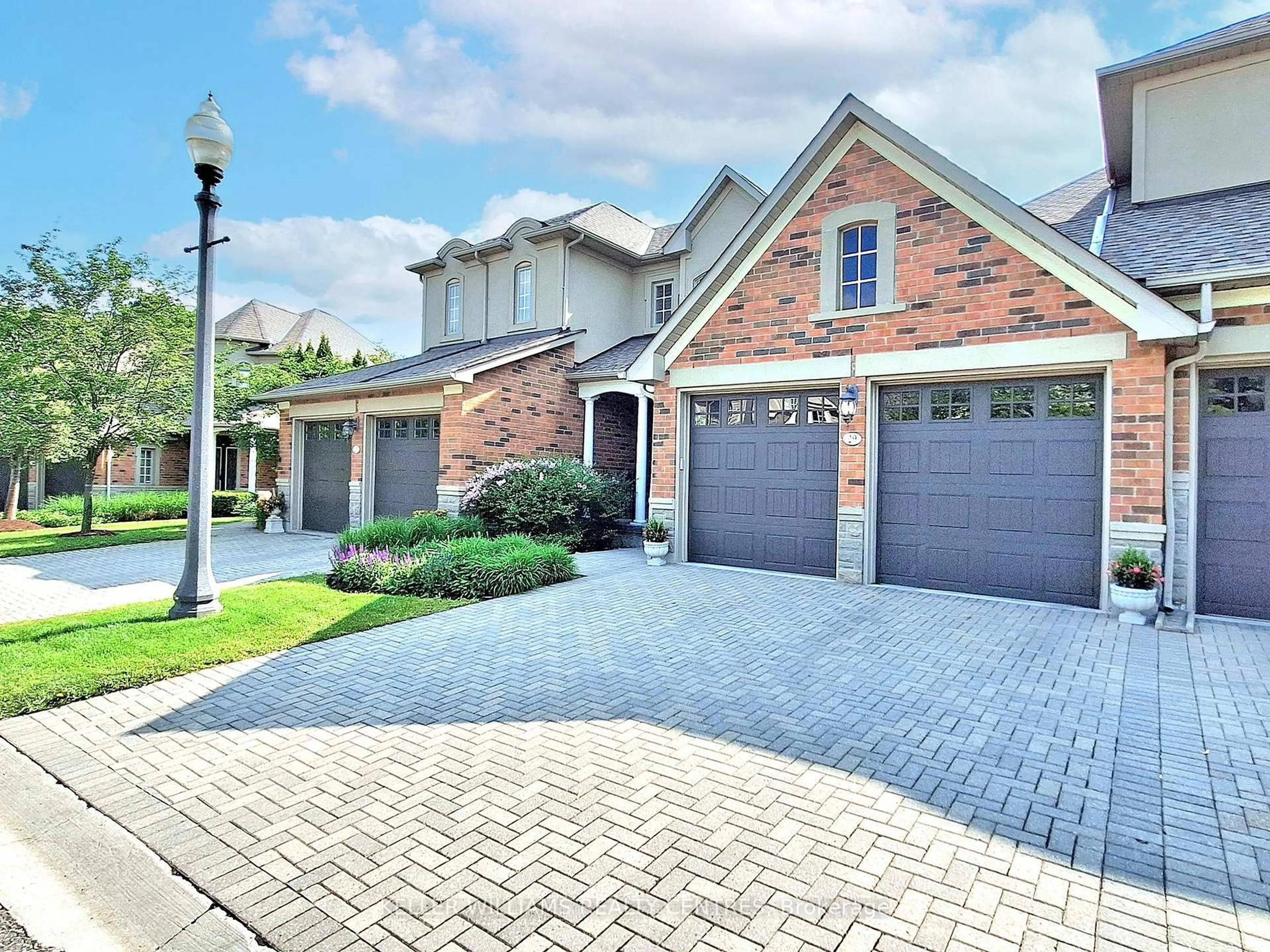 Home with brick exterior material, street for 29 Tucker Crt, Aurora Ontario L4G 7T2