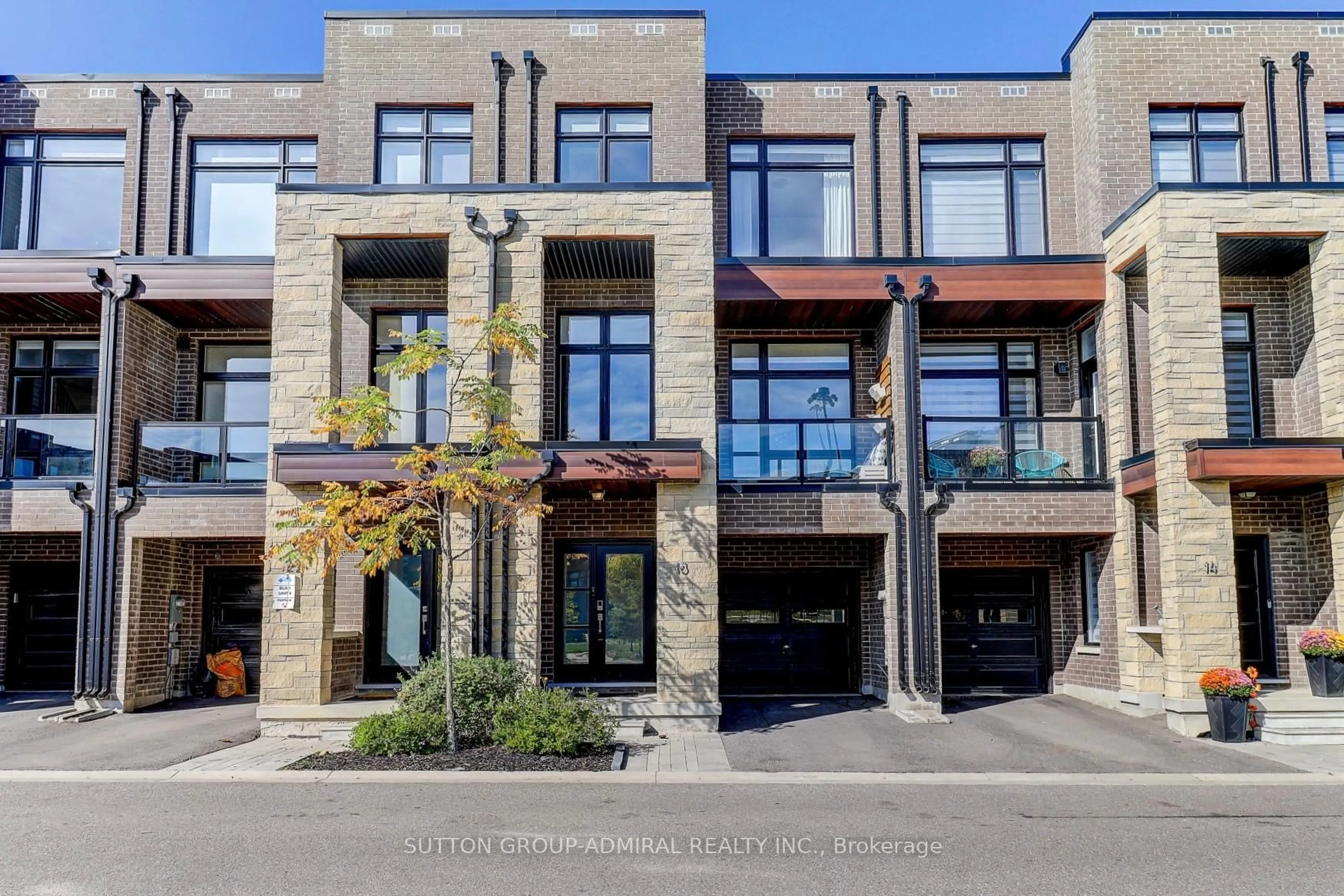 Home with brick exterior material, street for 18 Pageant Ave, Vaughan Ontario L4H 4R3