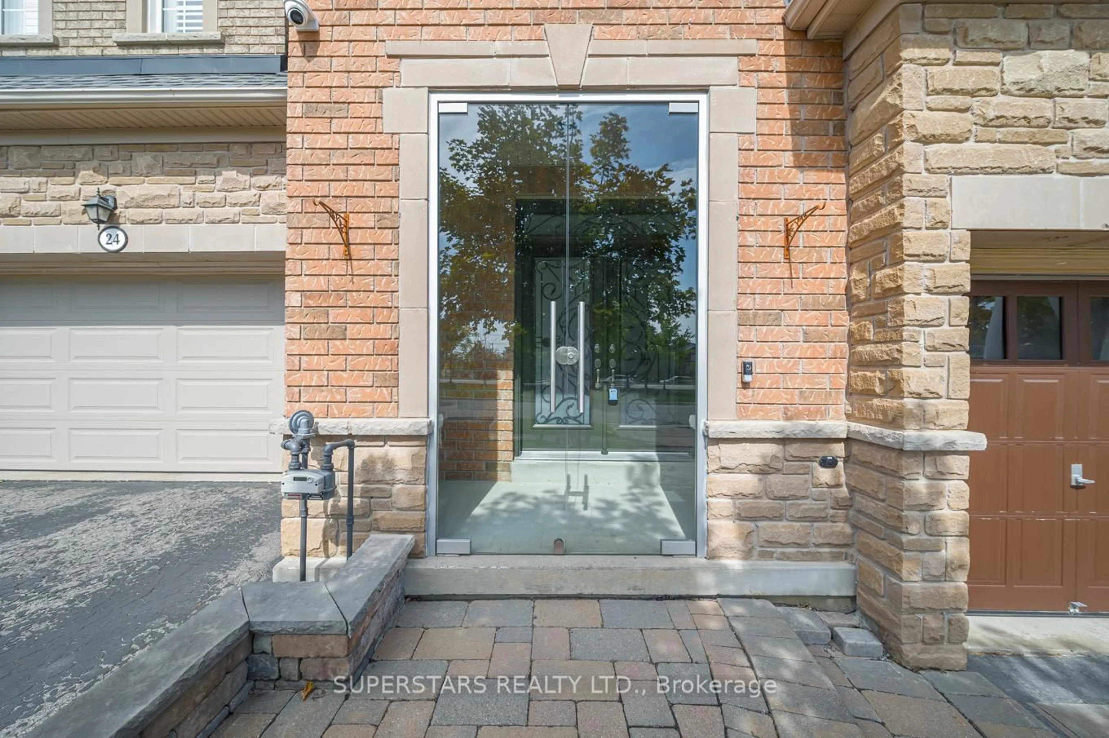 Unknown for 26 Windmill Crt, Richmond Hill Ontario L4E 4V2