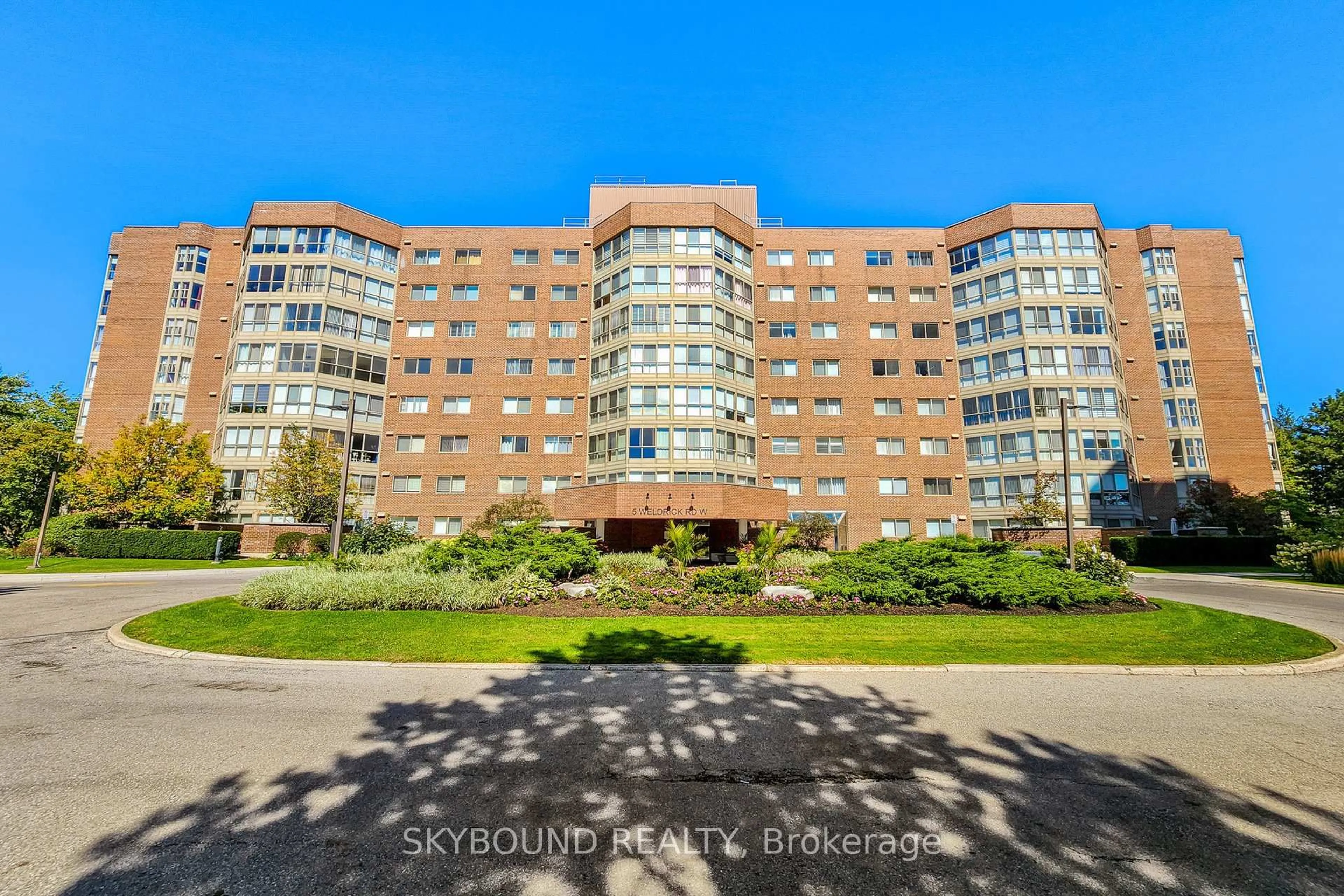 Unknown for 5 Weldrick Rd #611, Richmond Hill Ontario L4C 8S9