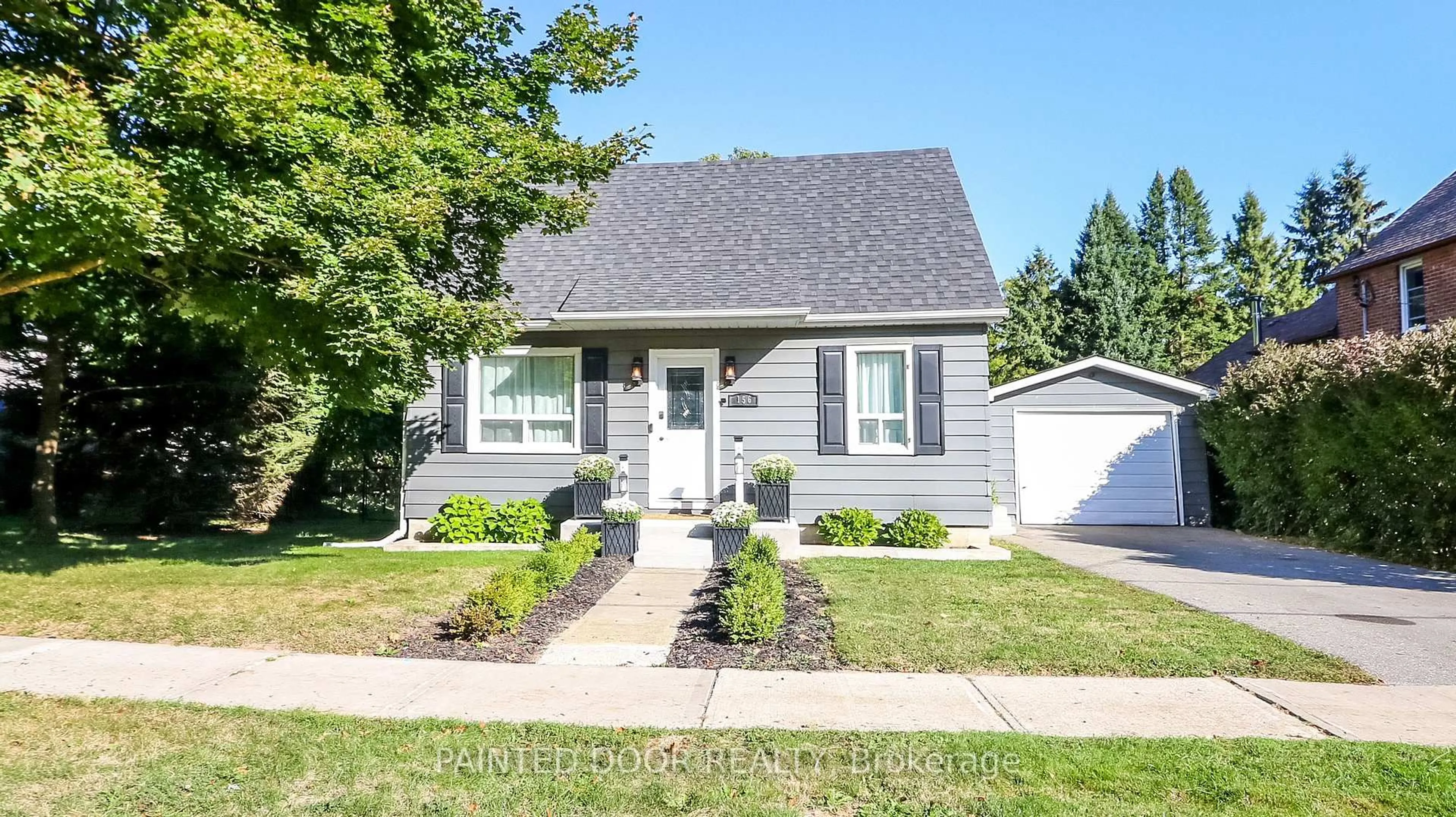 Home with vinyl exterior material, street for 156 Nelson St, New Tecumseth Ontario L9R 1H4