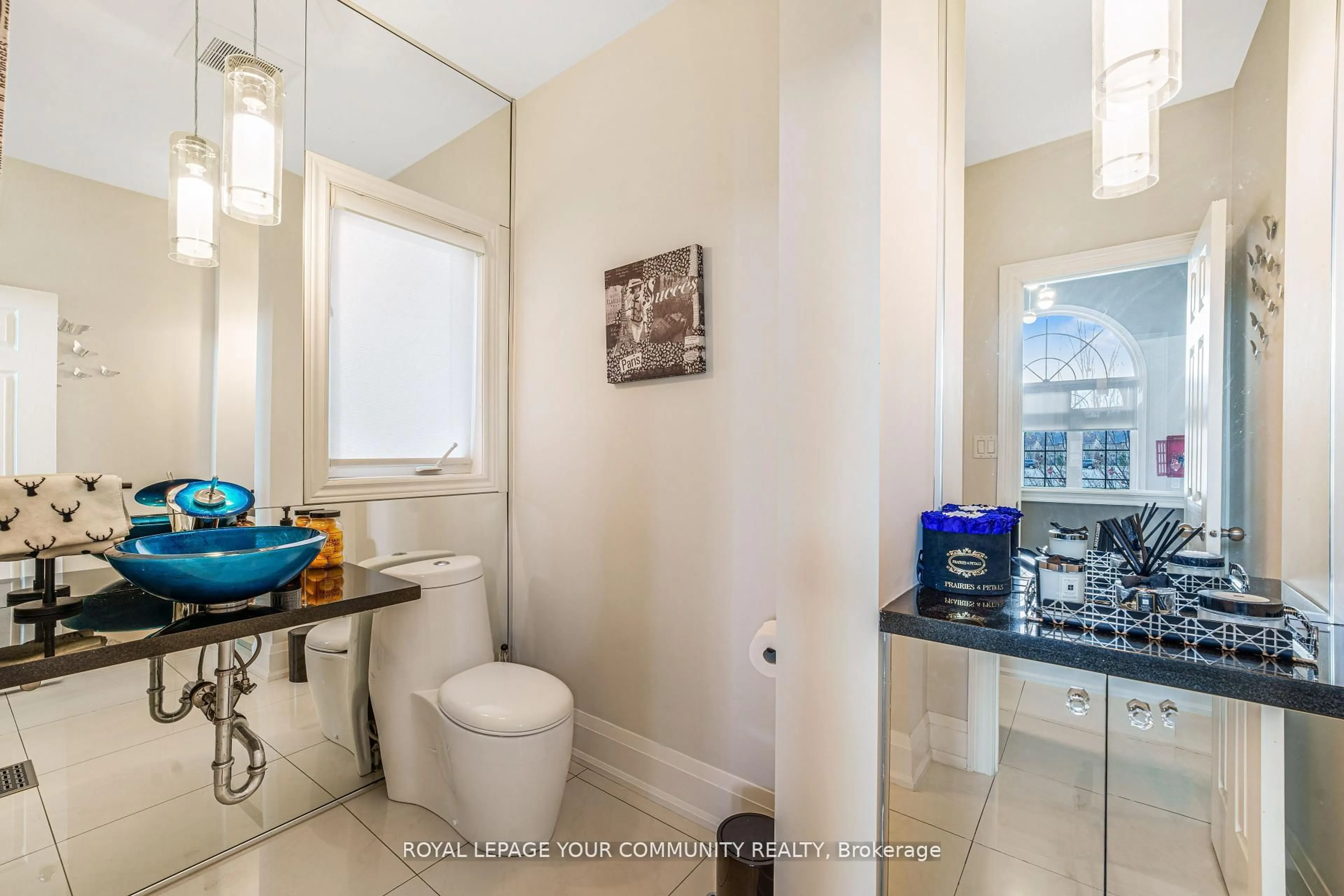 Standard bathroom, ceramic/tile floor for 339 Thomas Cook Ave, Vaughan Ontario L6A 4M1