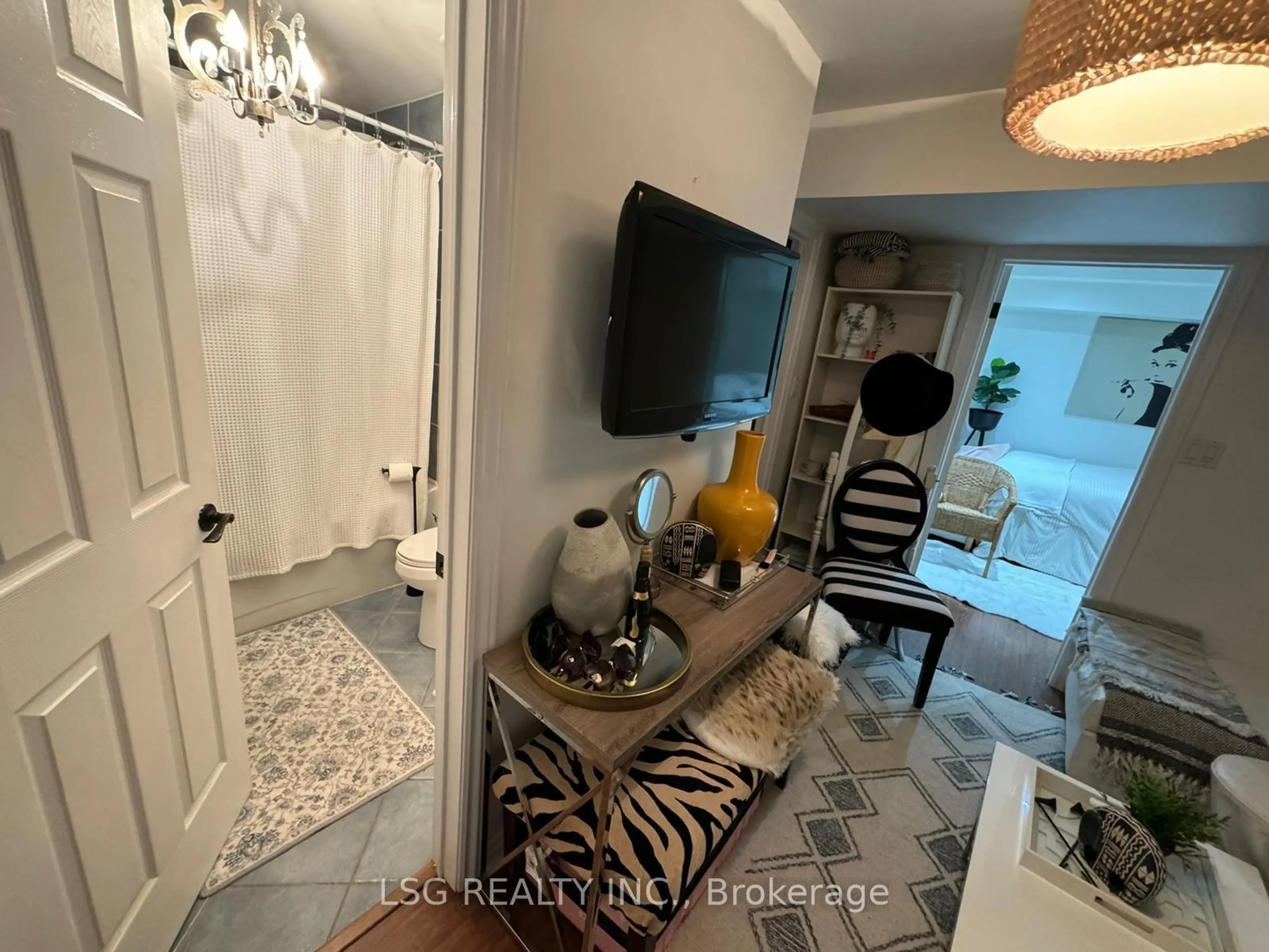 Unknown for 235 Venice Gate Dr, Vaughan Ontario L4H 0G1