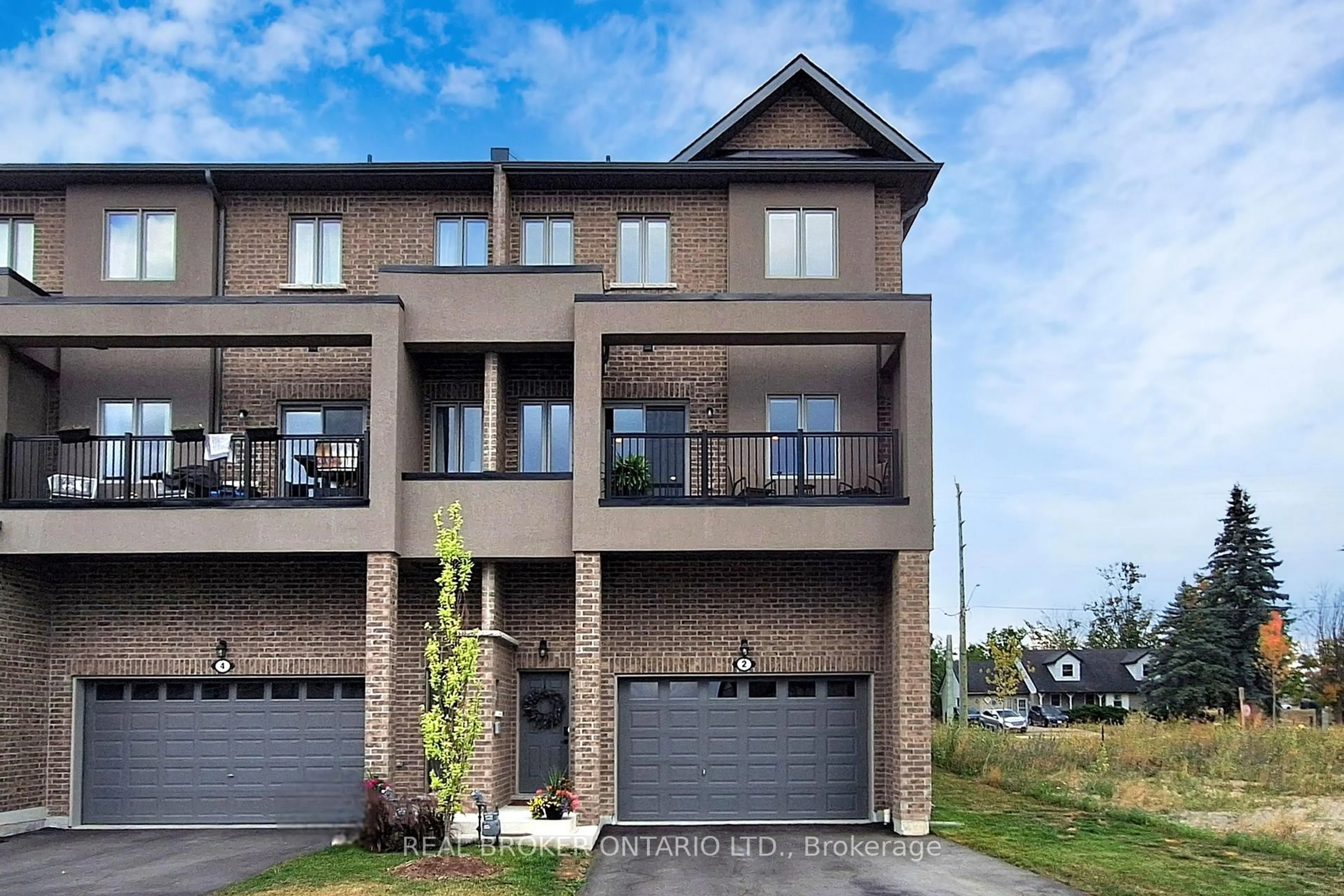 Home with brick exterior material, street for 2 Alan Williams Tr, Uxbridge Ontario L9P 0R5