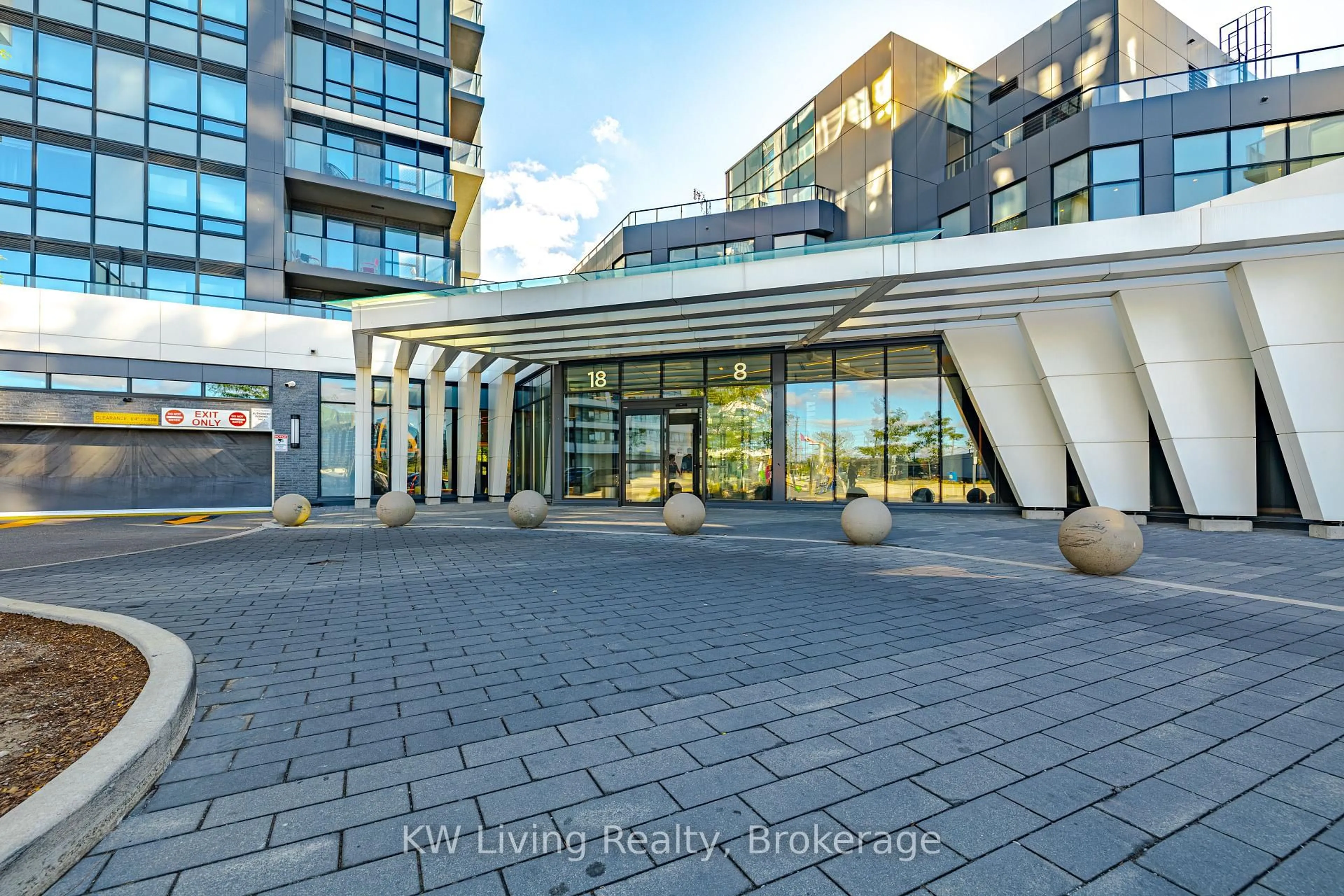Indoor foyer for 8 Water Walk Dr #2610, Markham Ontario L3R 6L4