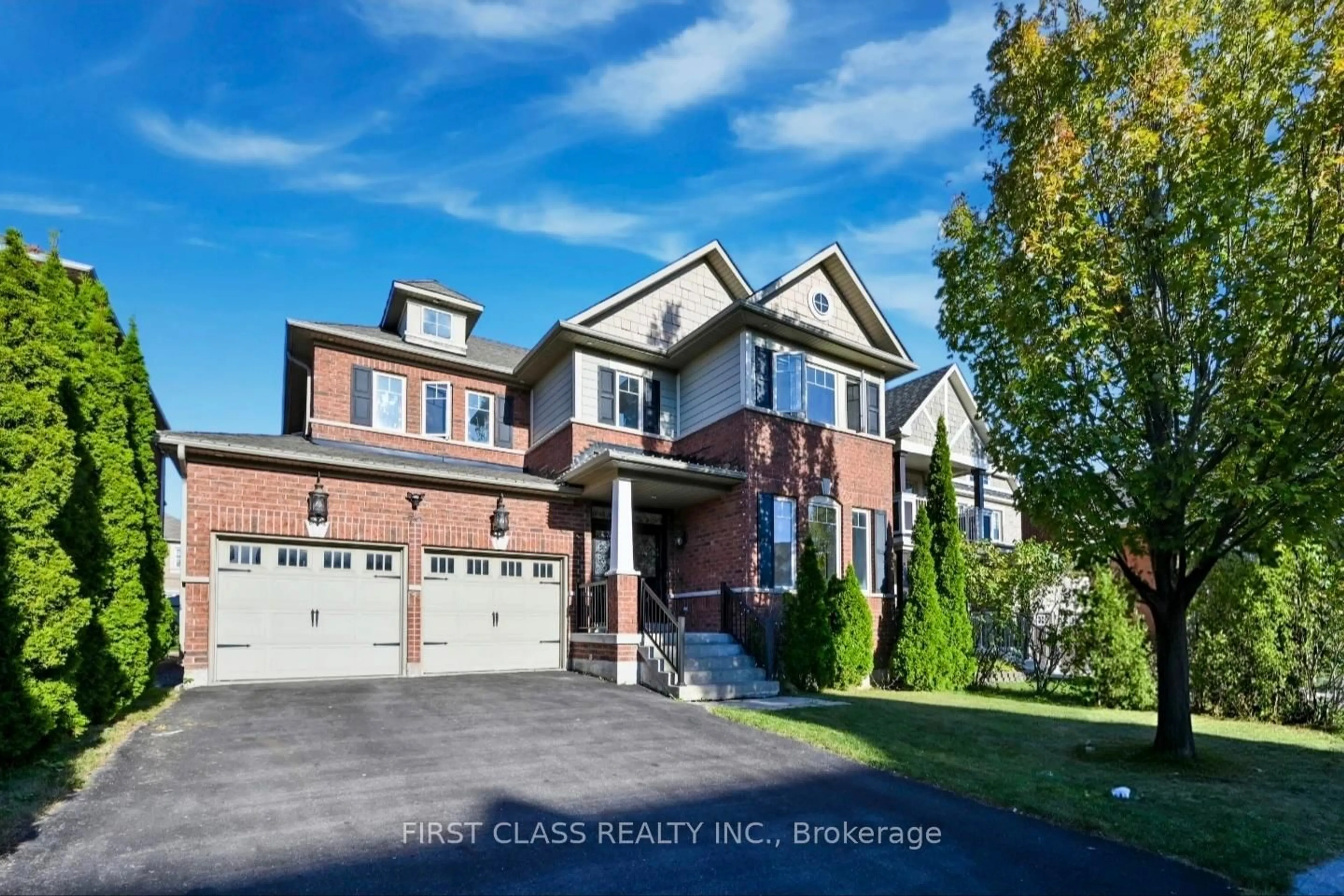 Home with brick exterior material, street for 72 Braehead Dr, Richmond Hill Ontario L4E 0B2